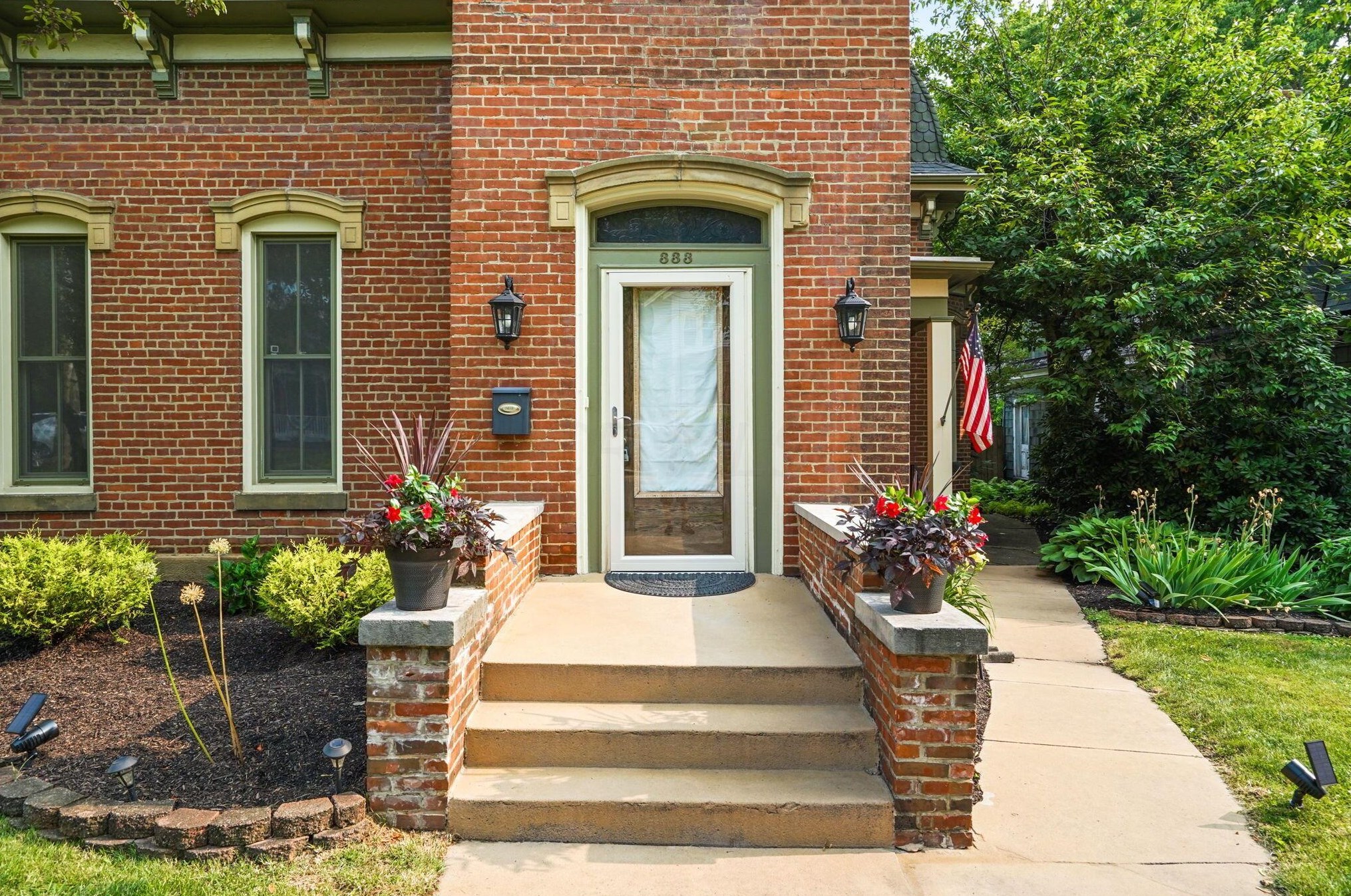 333 Wheeling St, Lancaster OH  43130-3818 exterior