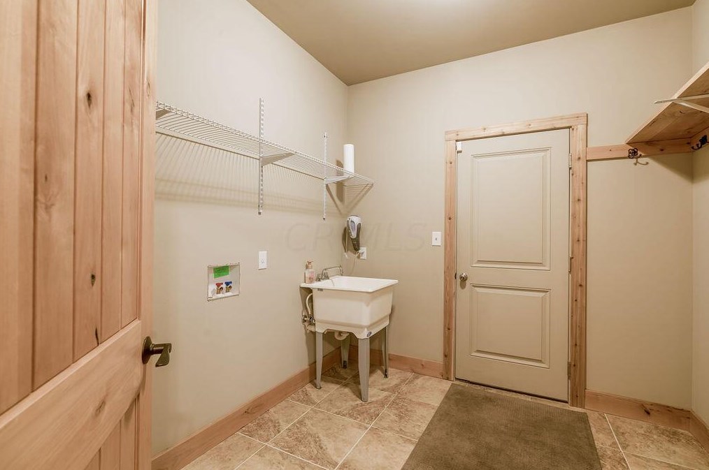 4356 Gale Rd, Granville OH  43023-9637 exterior