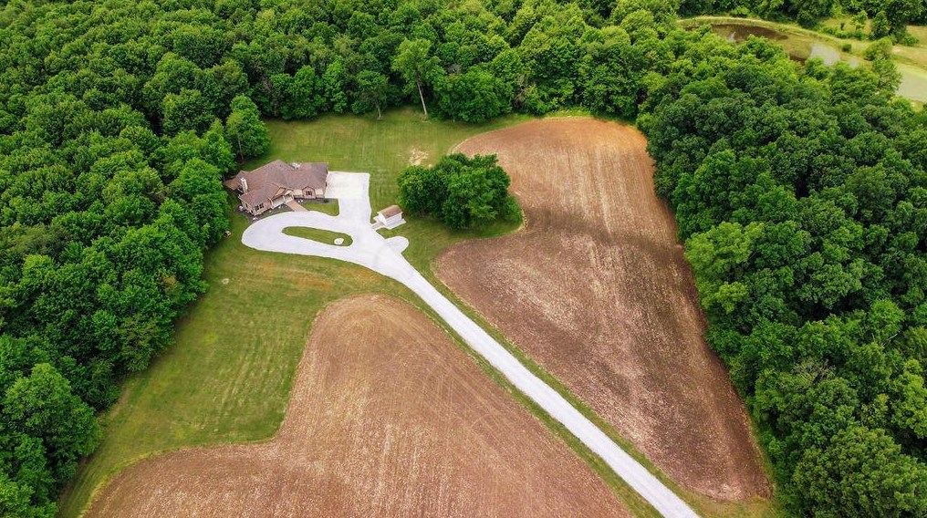 4356 Gale Rd, Granville OH  43023-9637 exterior