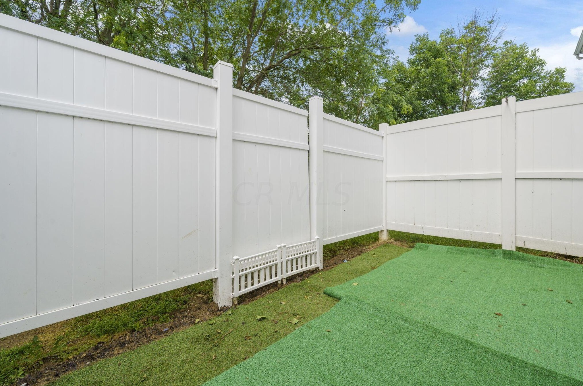 4707 Shalers Dr, Columbus OH  43228-6517 exterior