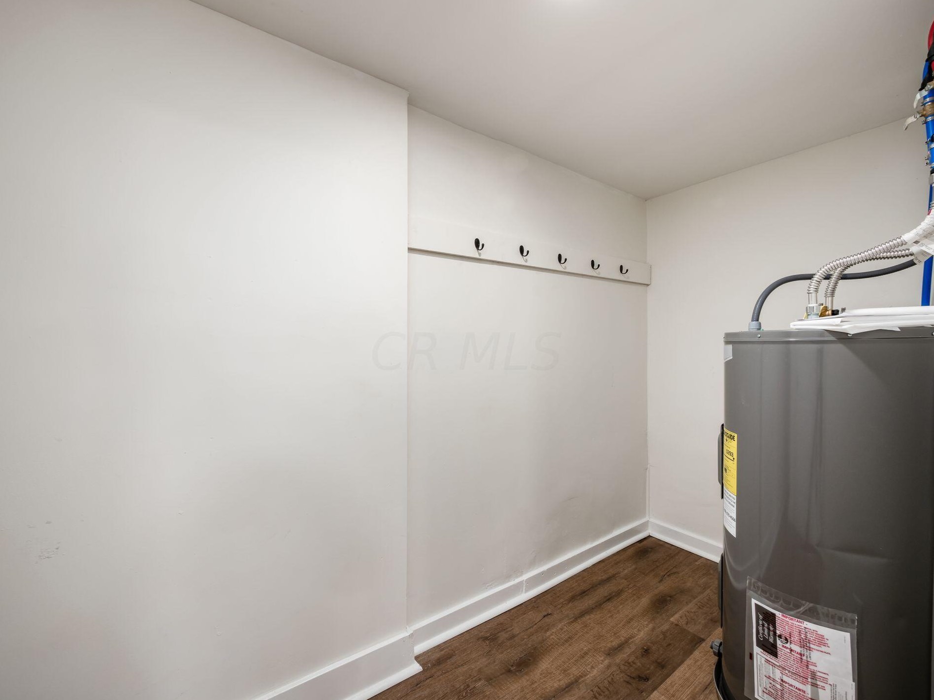 876 Campbell Ave, Columbus OH 43223-1521 exterior