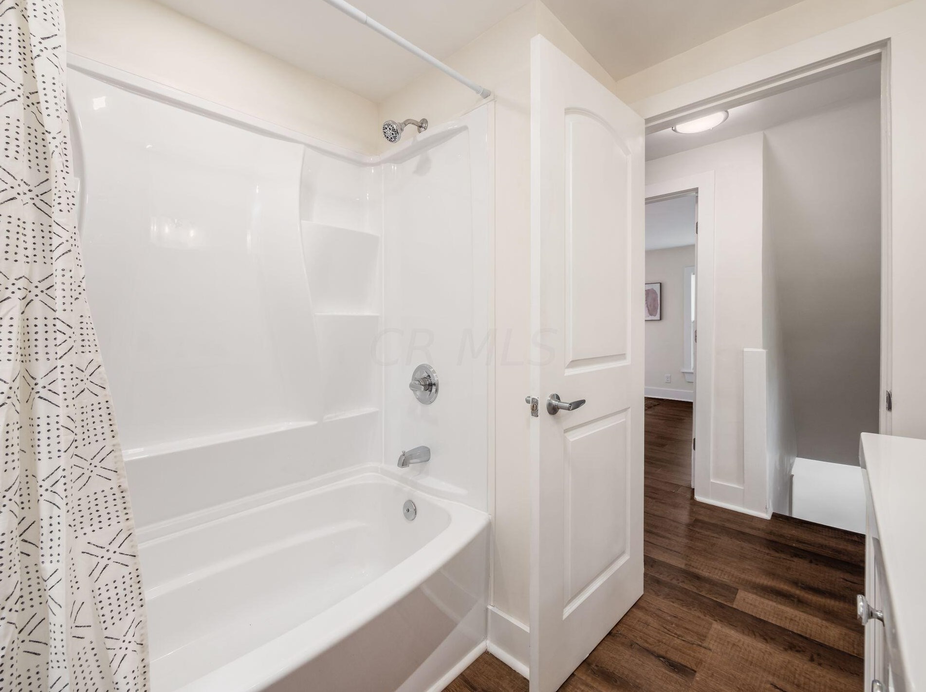 876 Campbell Ave, Columbus OH 43223-1521 exterior