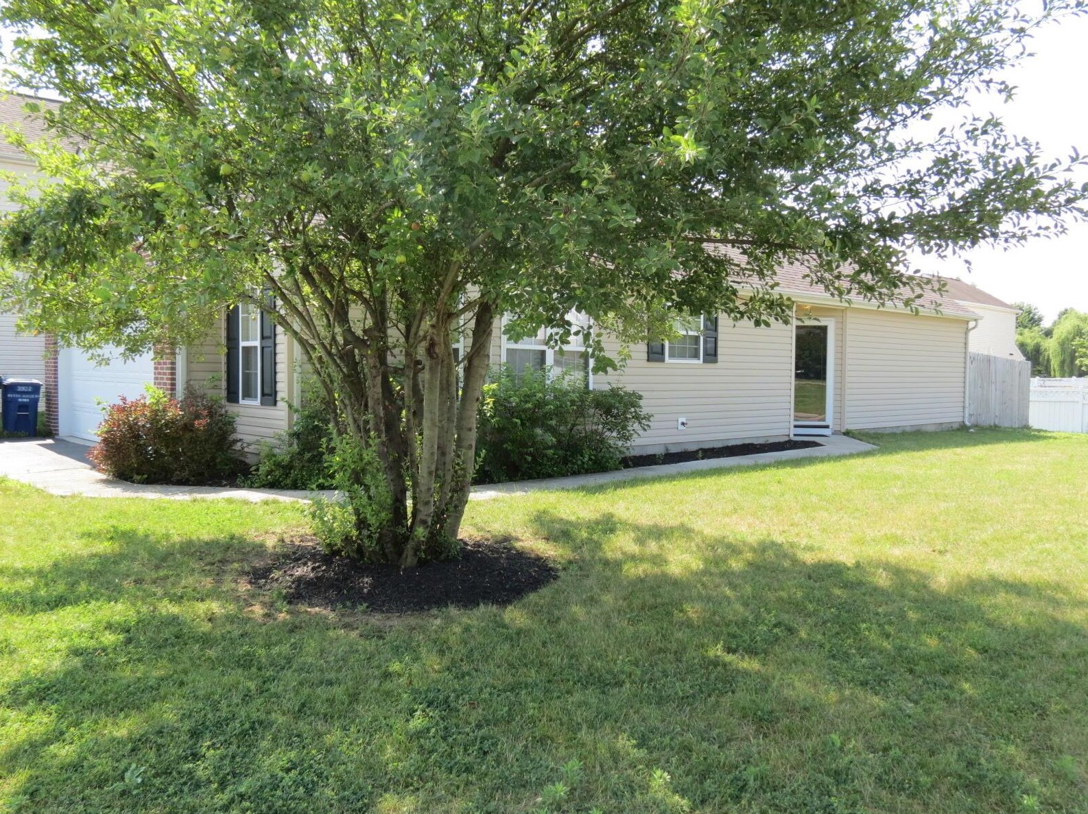 3902 Boyer Ridge Dr, Cnl Wnchstr OH  43110-7813 exterior