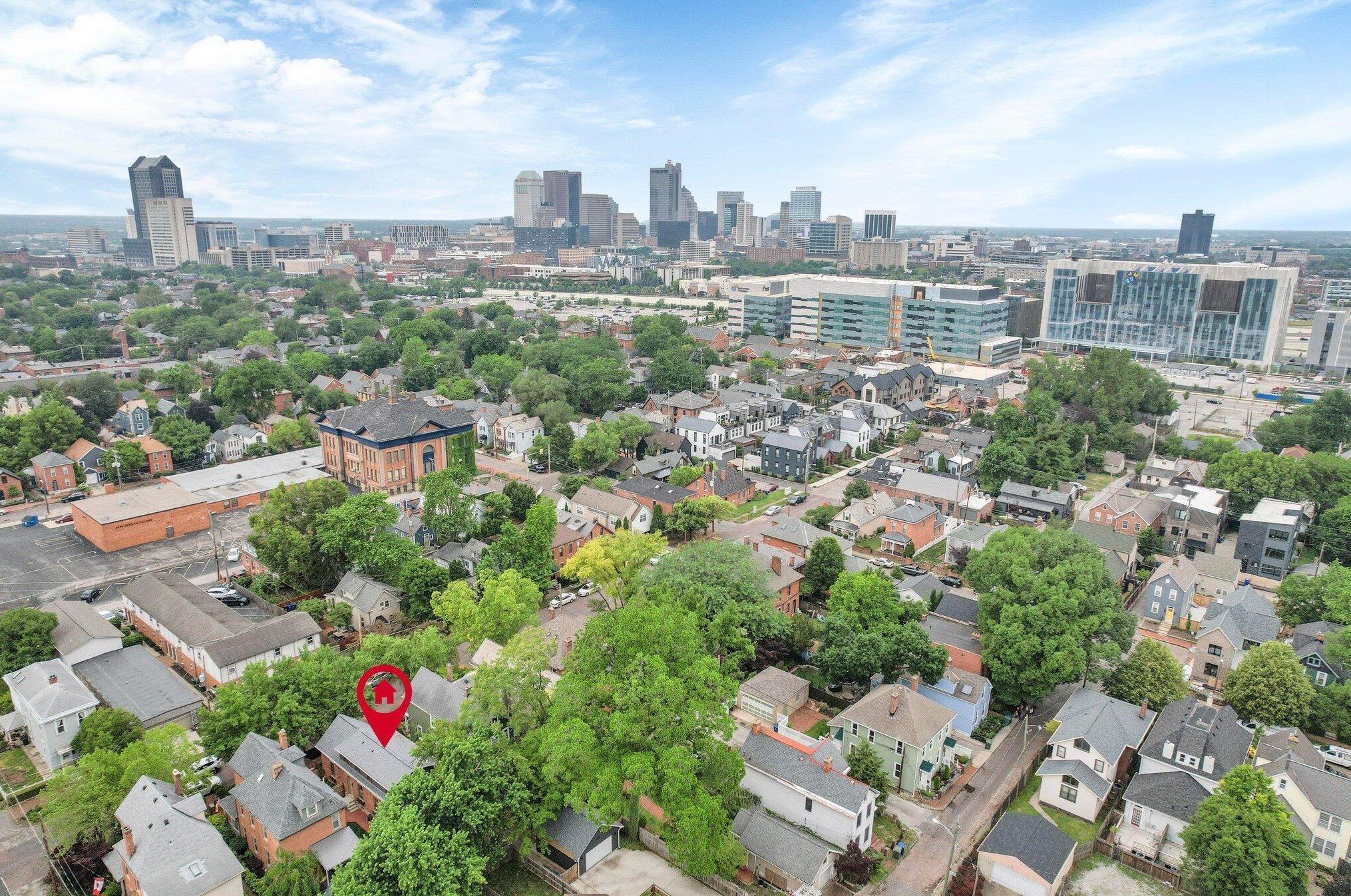 678 9 St, Columbus OH 43215-3973 exterior