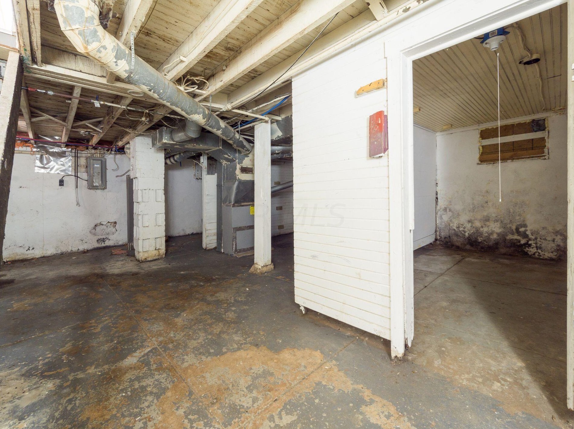 41 Ogden Ave, Columbus OH  43204-3258 exterior