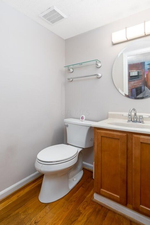 5106 Ranstead Ct, Columbus OH 43220-2545 exterior