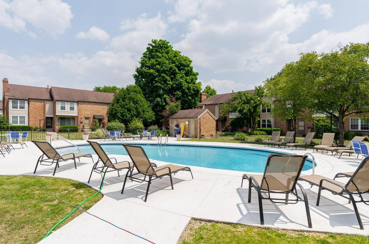 5106 Ranstead Ct, Columbus OH 43220-2545 exterior