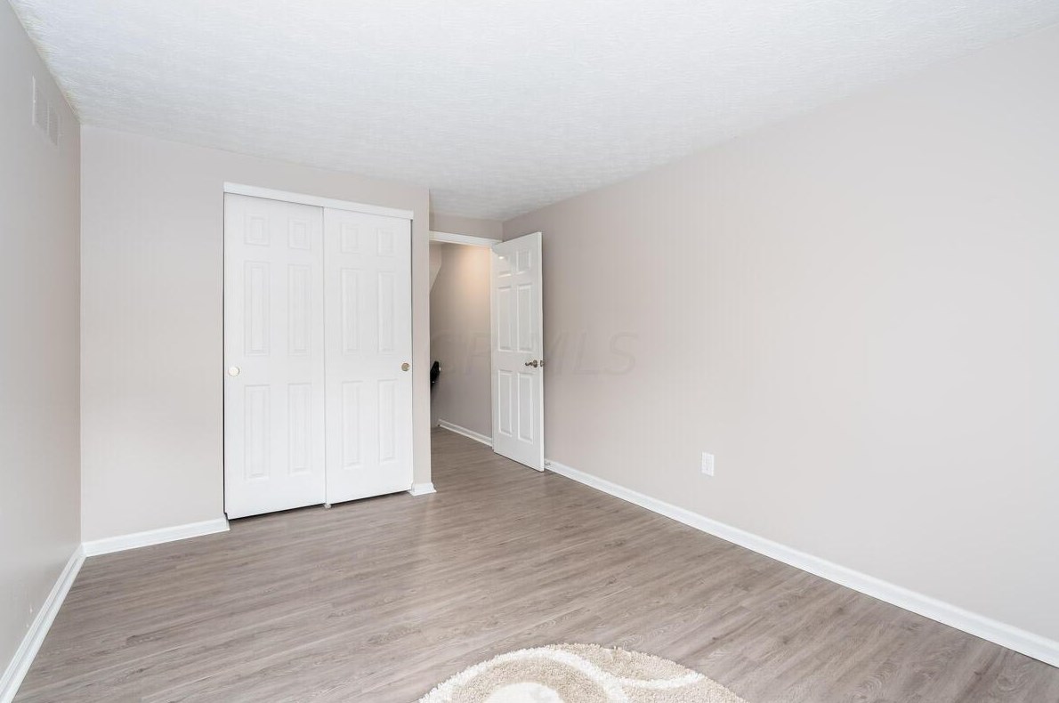 5106 Ranstead Ct, Columbus OH 43220-2545 exterior