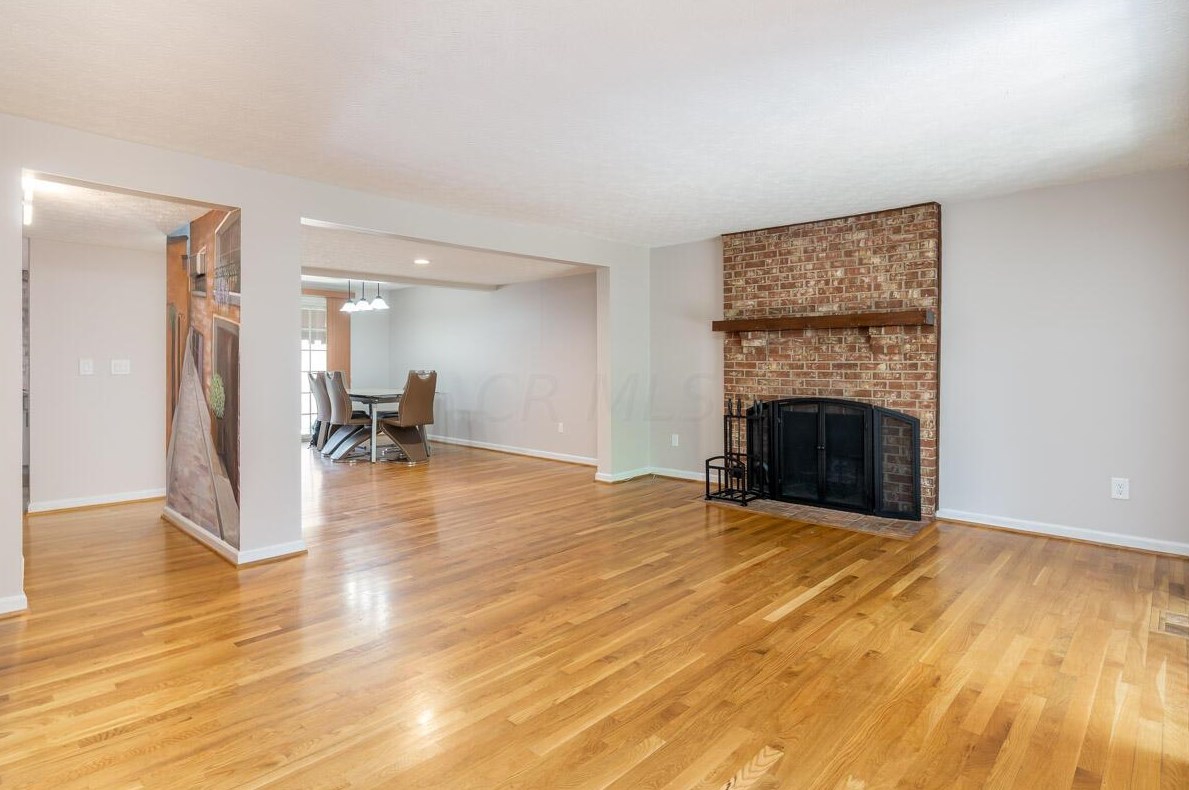 5106 Ranstead Ct, Columbus OH 43220-2545 exterior