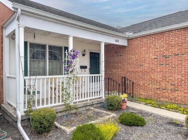 144 Pearce Pl, Urbana OH  43078-9488 exterior