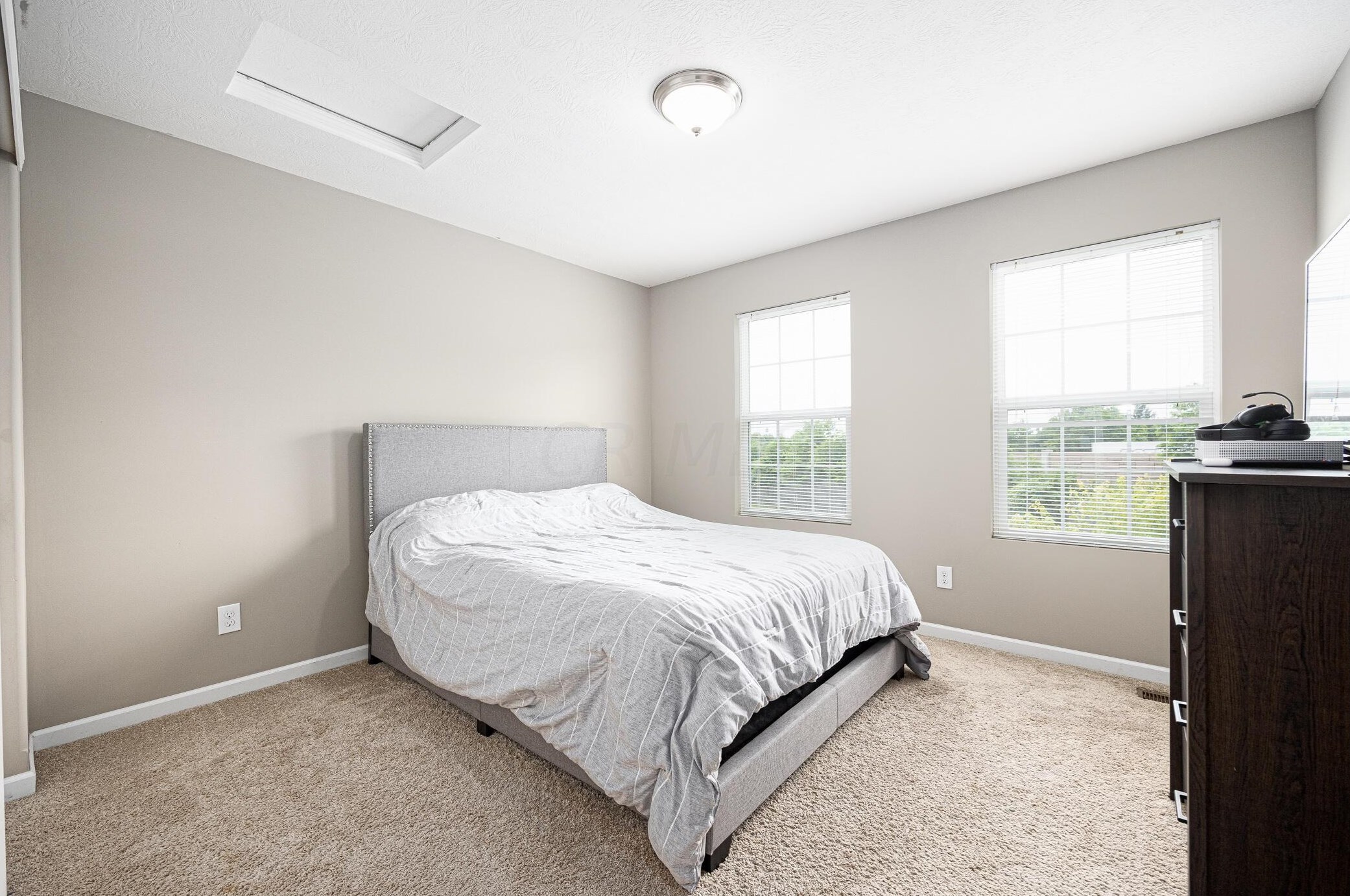 5702 Alliance Way, Columbus OH  43228-8948 exterior