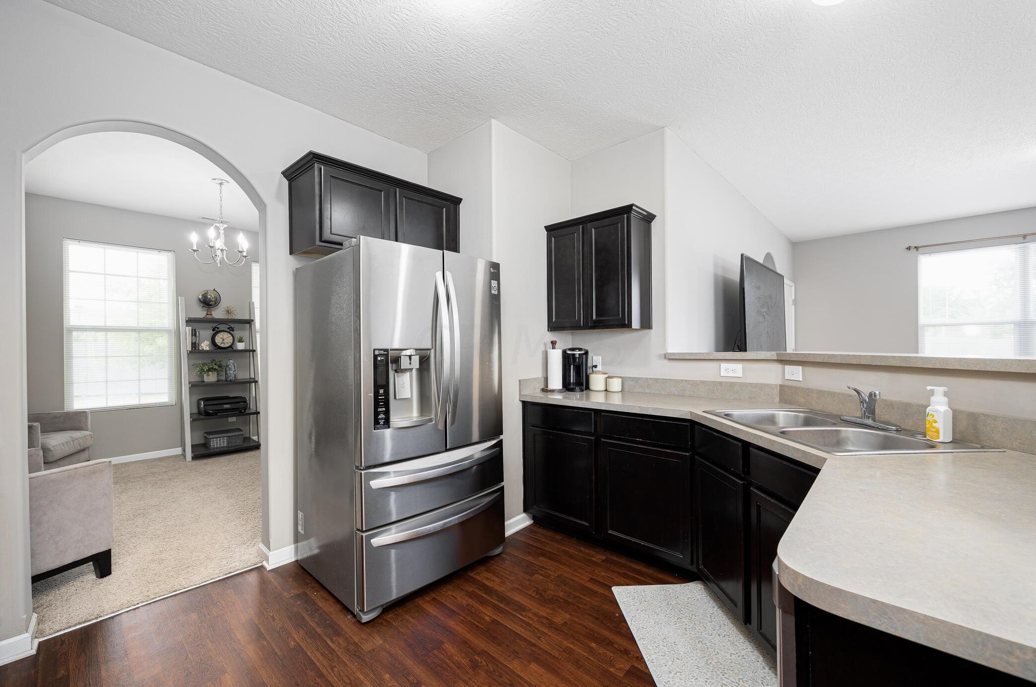 5702 Alliance Way, Columbus OH  43228-8948 exterior