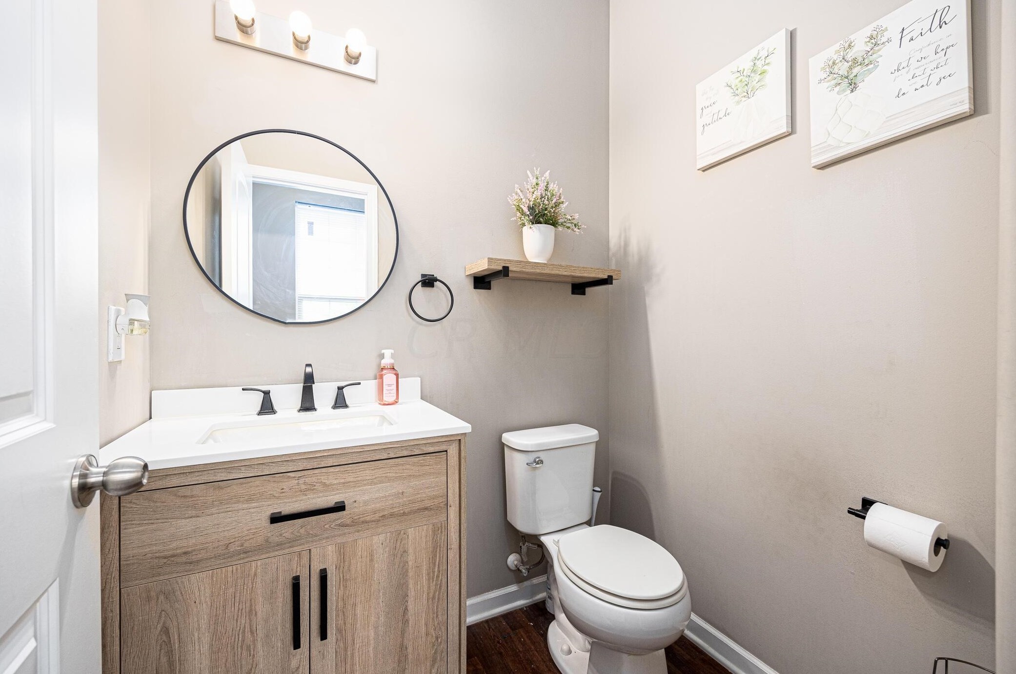 5702 Alliance Way, Columbus OH  43228-8948 exterior