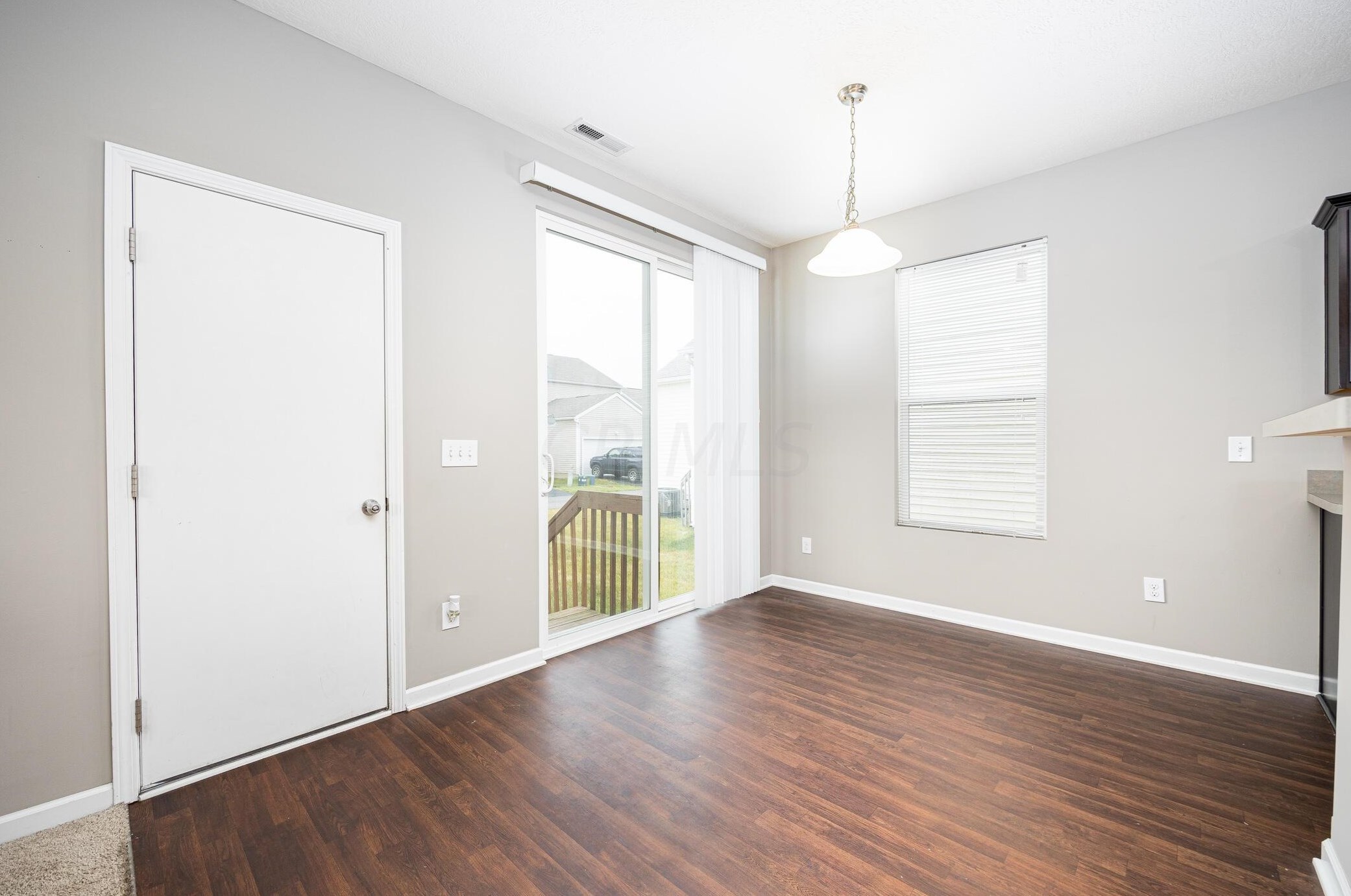 5702 Alliance Way, Columbus OH  43228-8948 exterior