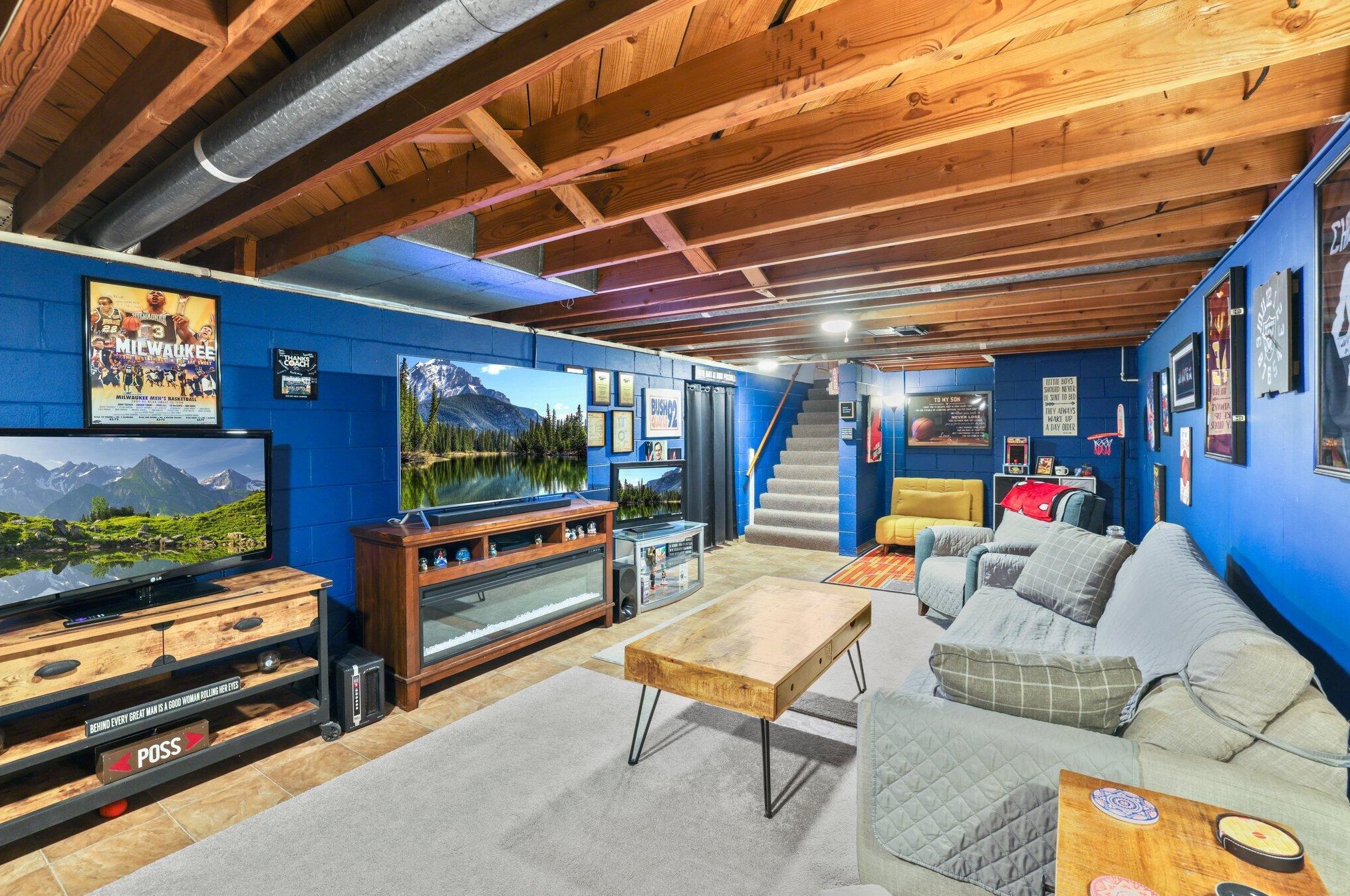 4386 Marland Dr, Columbus OH  43224-1015 exterior