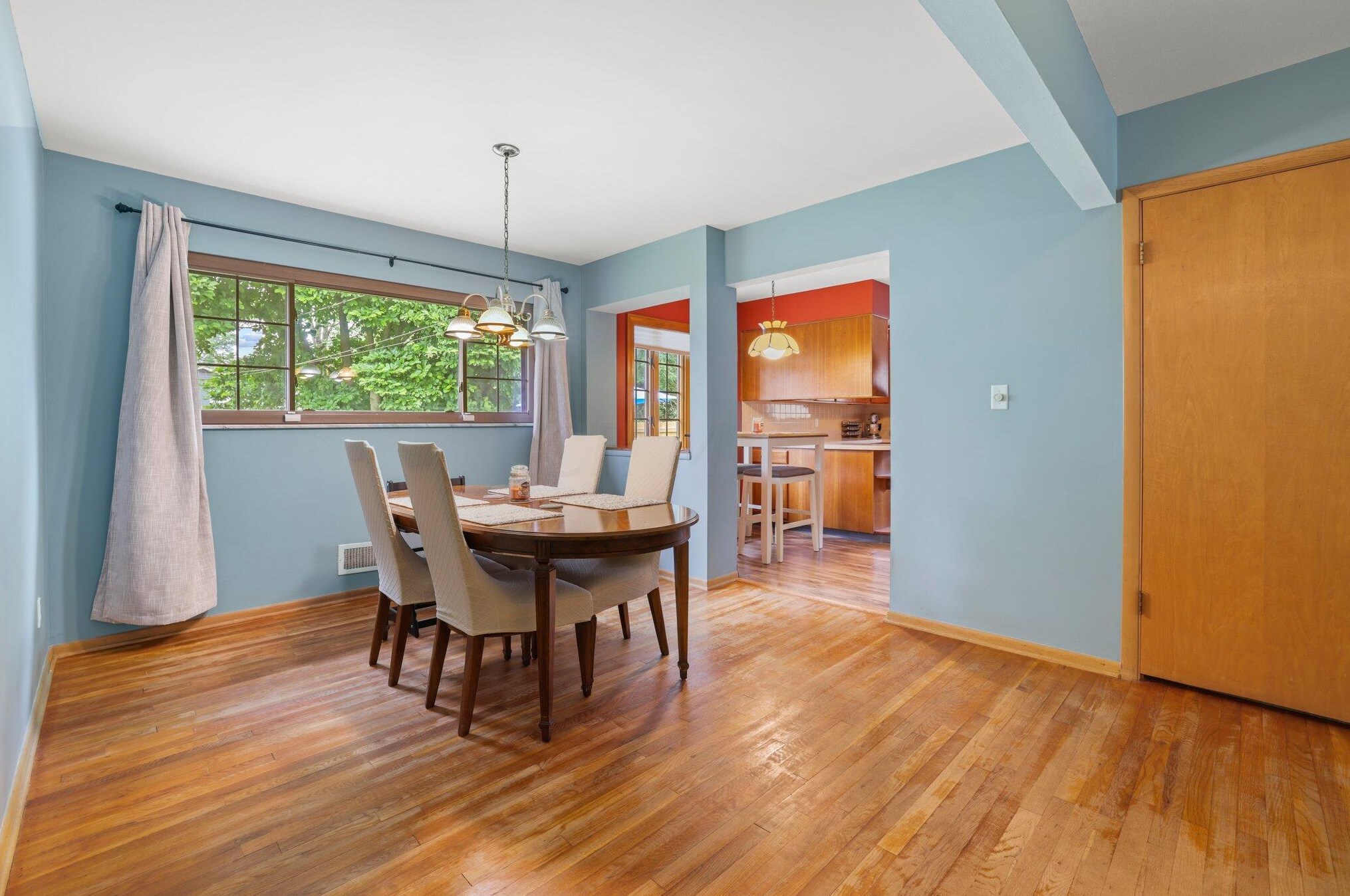 4386 Marland Dr, Columbus OH  43224-1015 exterior