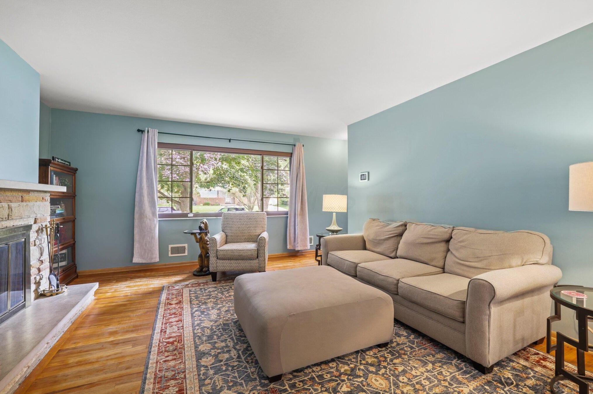 4386 Marland Dr, Columbus OH  43224-1015 exterior