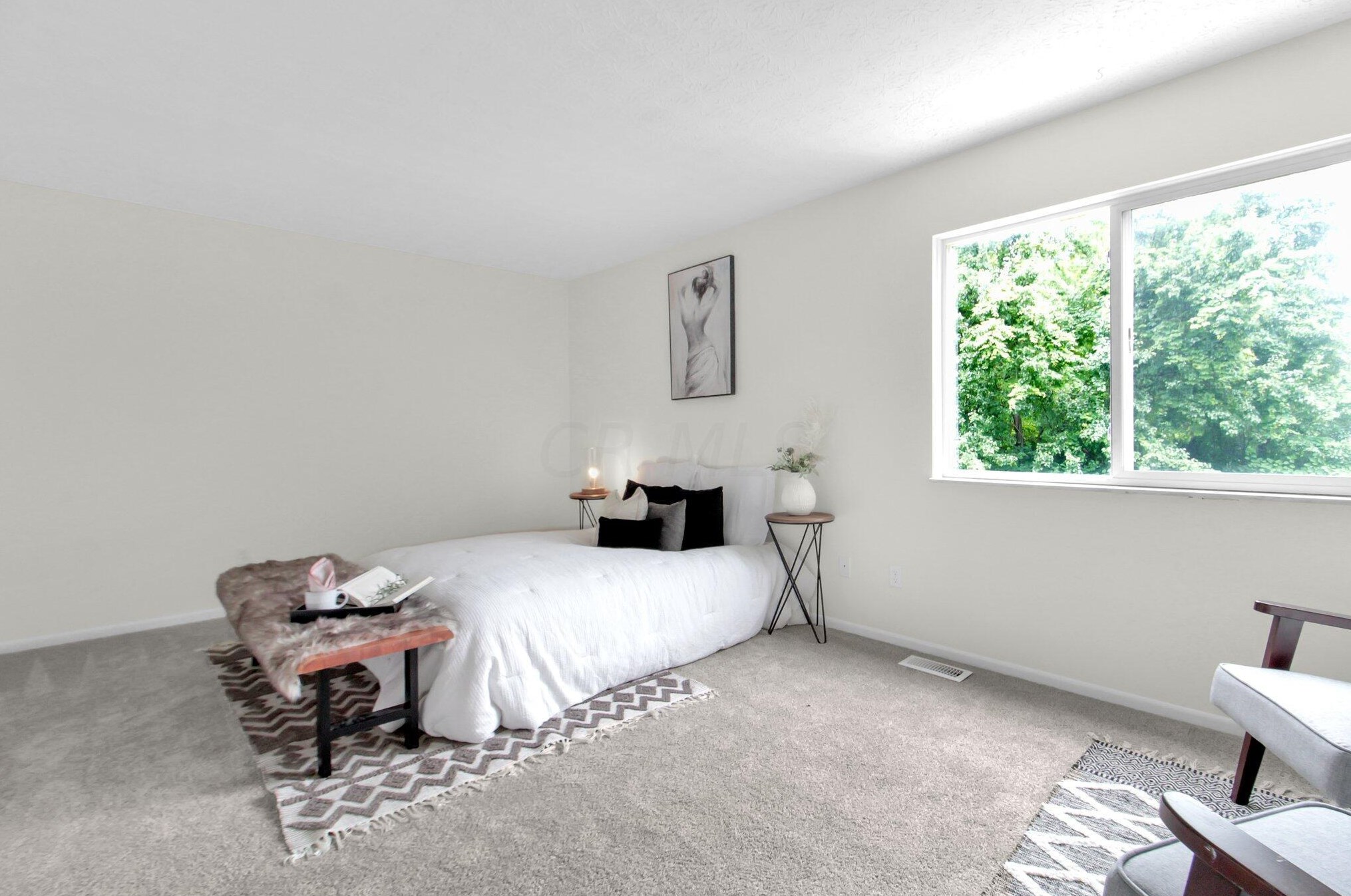 3968 Deer Knoll Dr, Columbus OH  43230-4140 exterior