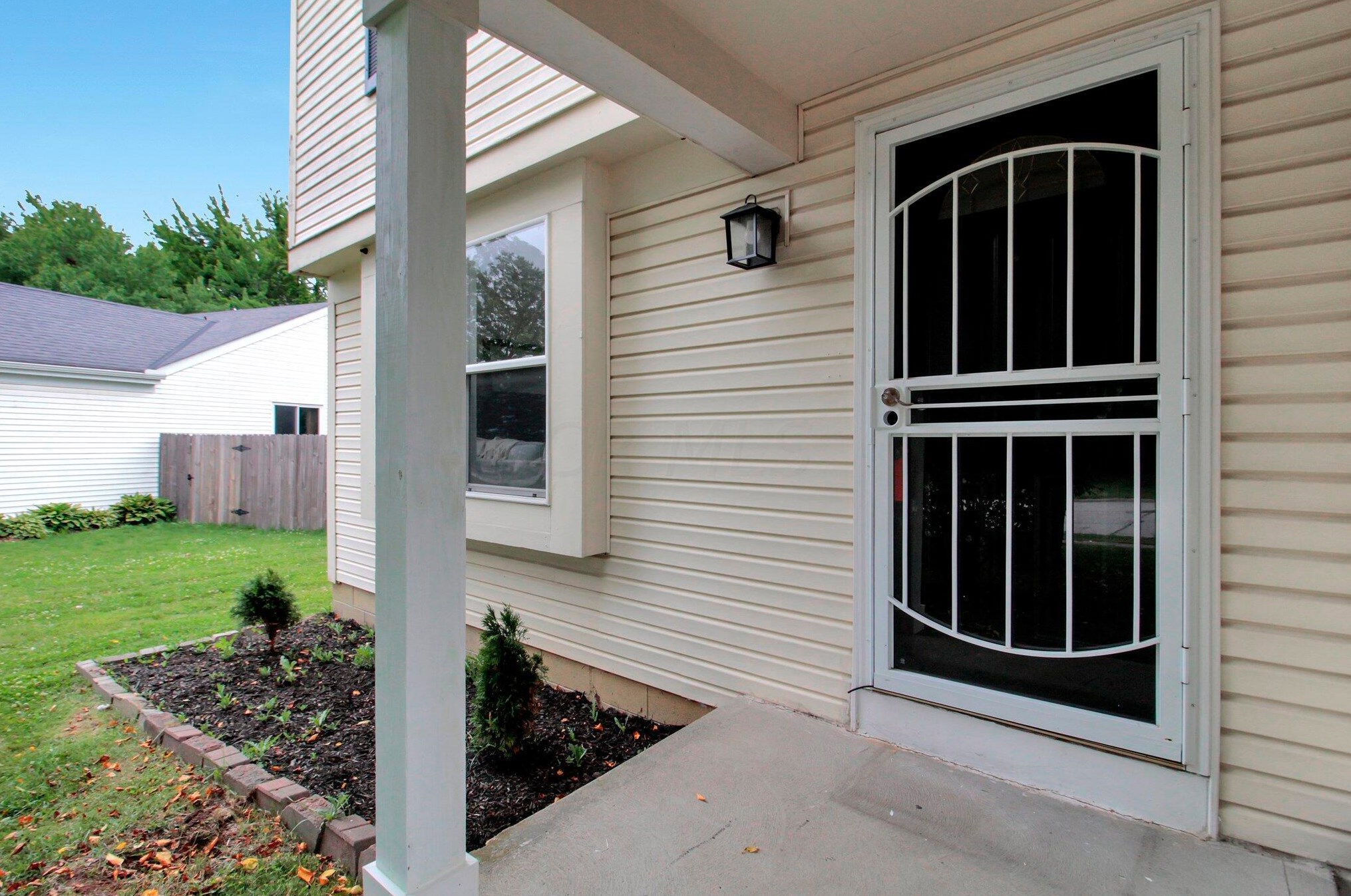 3968 Deer Knoll Dr, Columbus OH  43230-4140 exterior