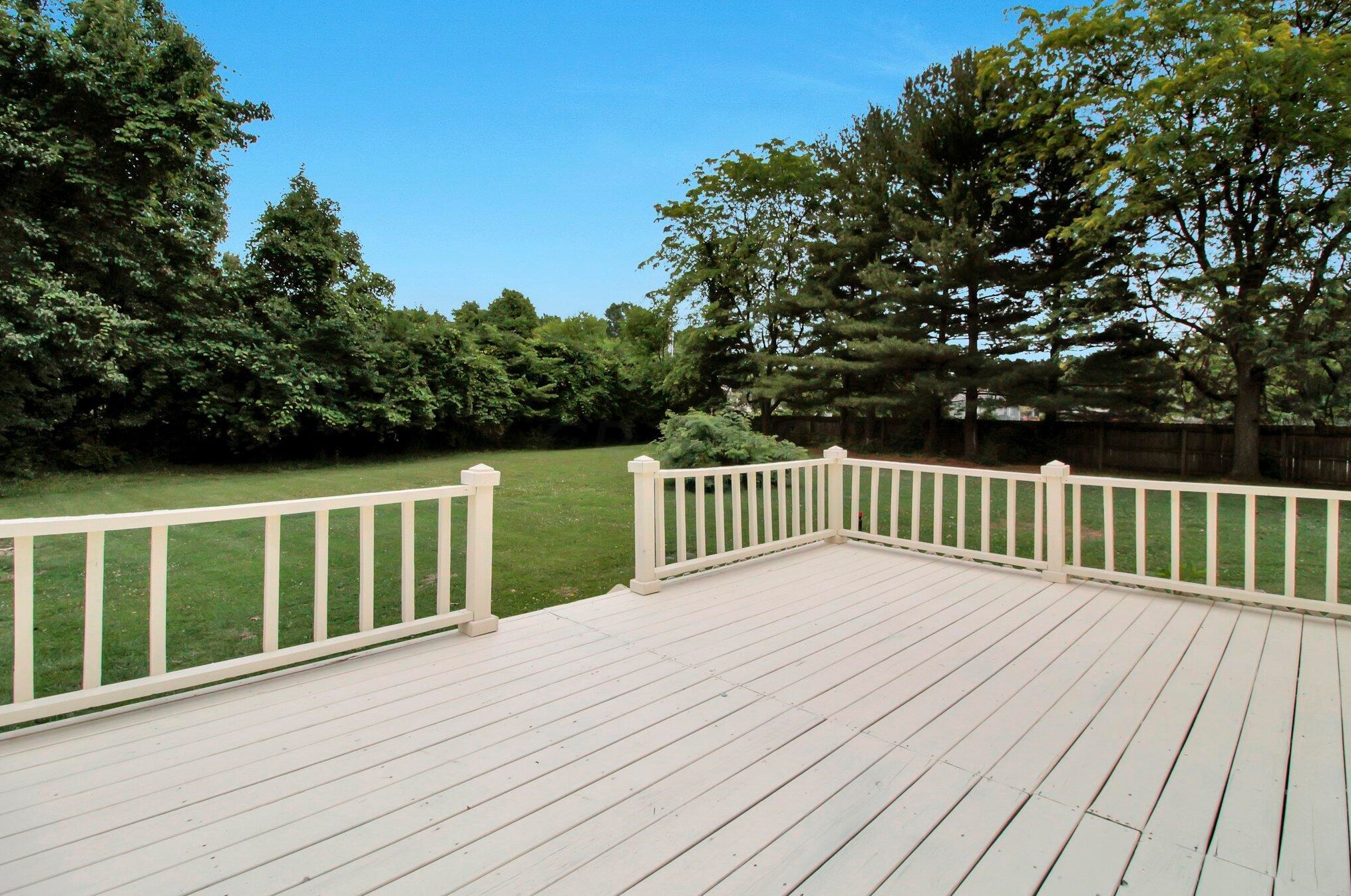 3968 Deer Knoll Dr, Columbus OH  43230-4140 exterior