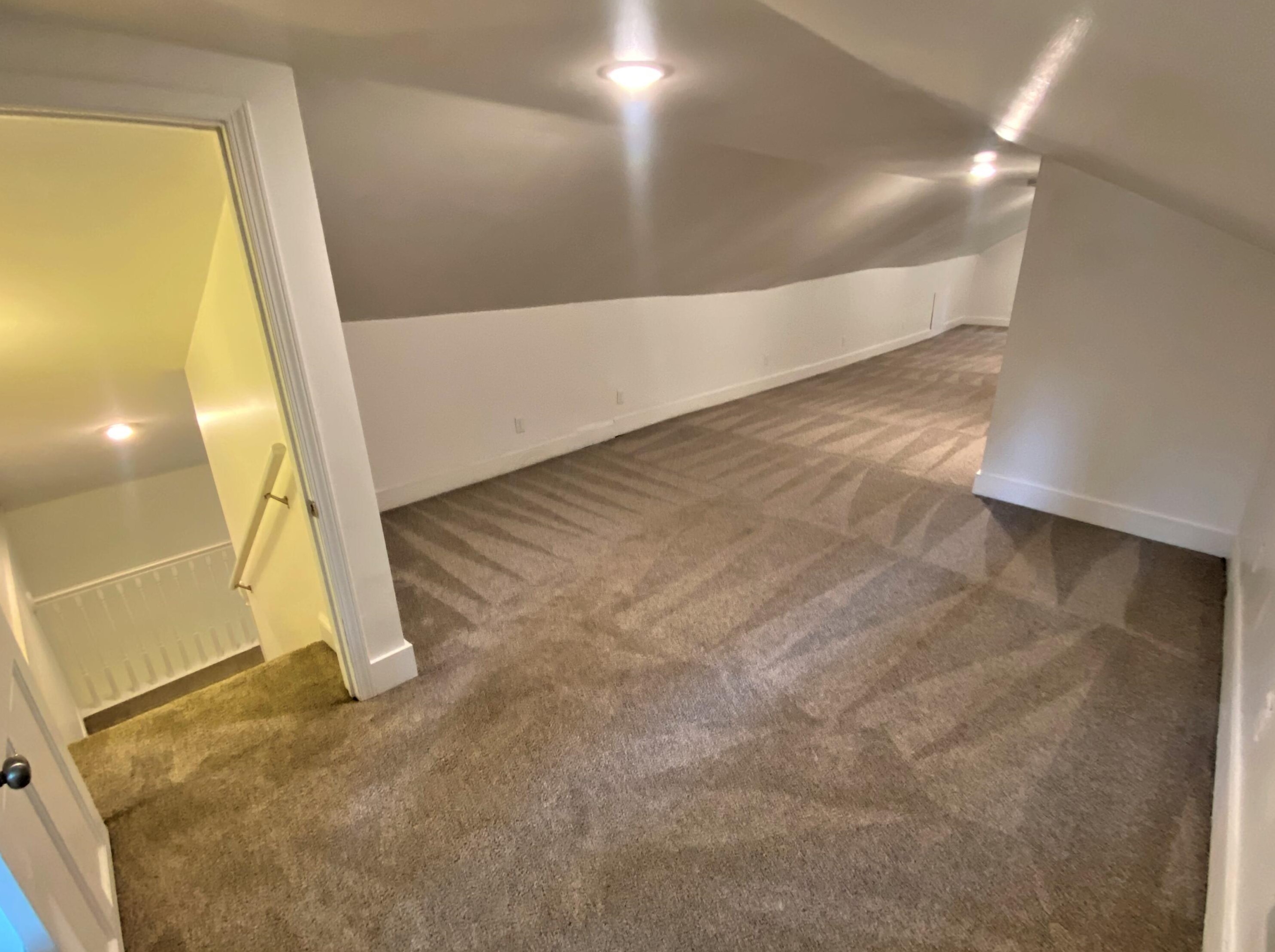 210 Brighton Rd, Columbus OH 43202-1024 exterior