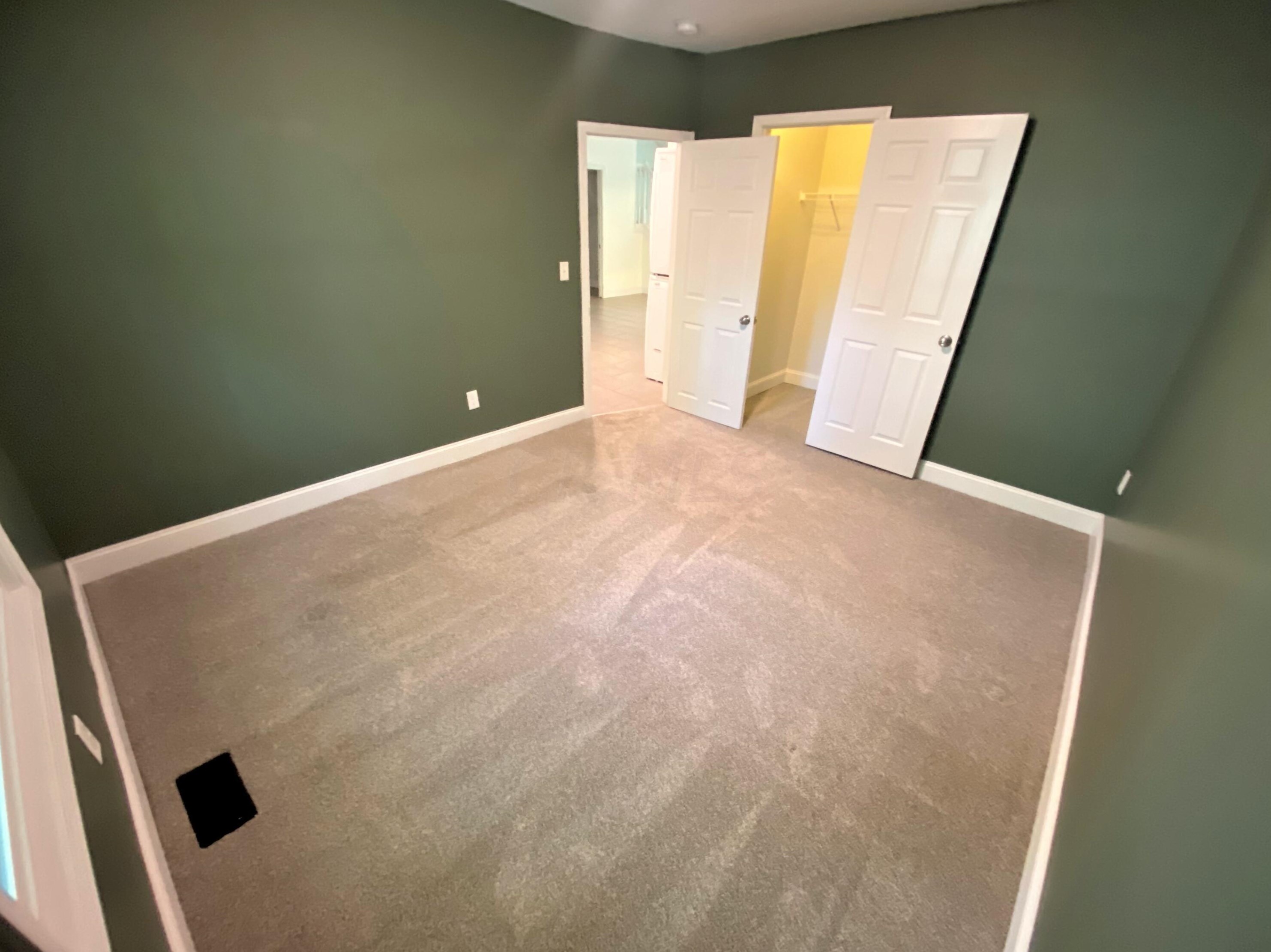 210 Brighton Rd, Columbus OH 43202-1024 exterior