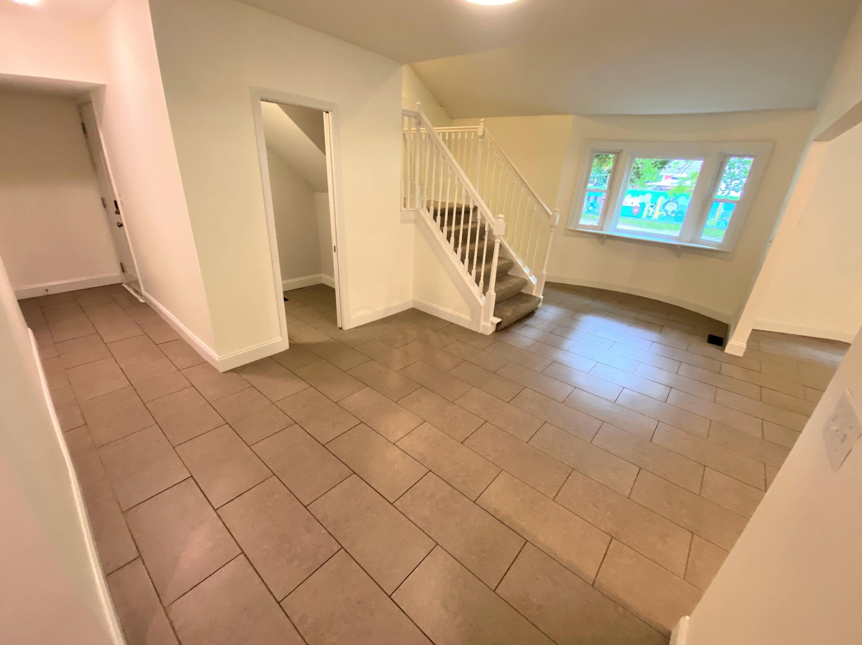 210 Brighton Rd, Columbus OH 43202-1024 exterior