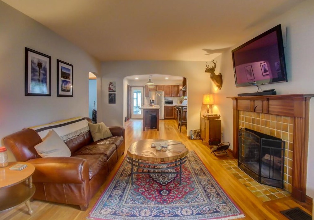 525 Como Ave, Columbus OH  43202-1320 exterior