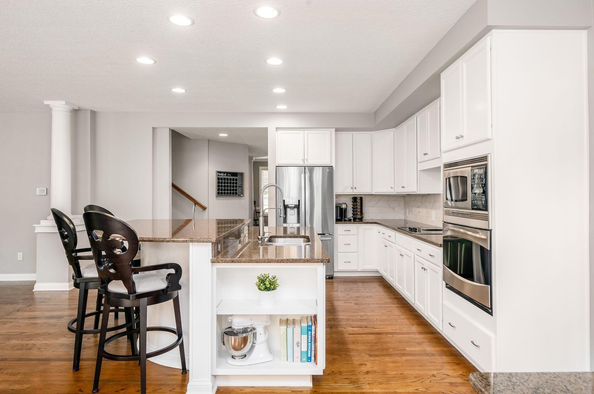 6209 Balmoral Dr, Dublin OH  43017-8595 exterior