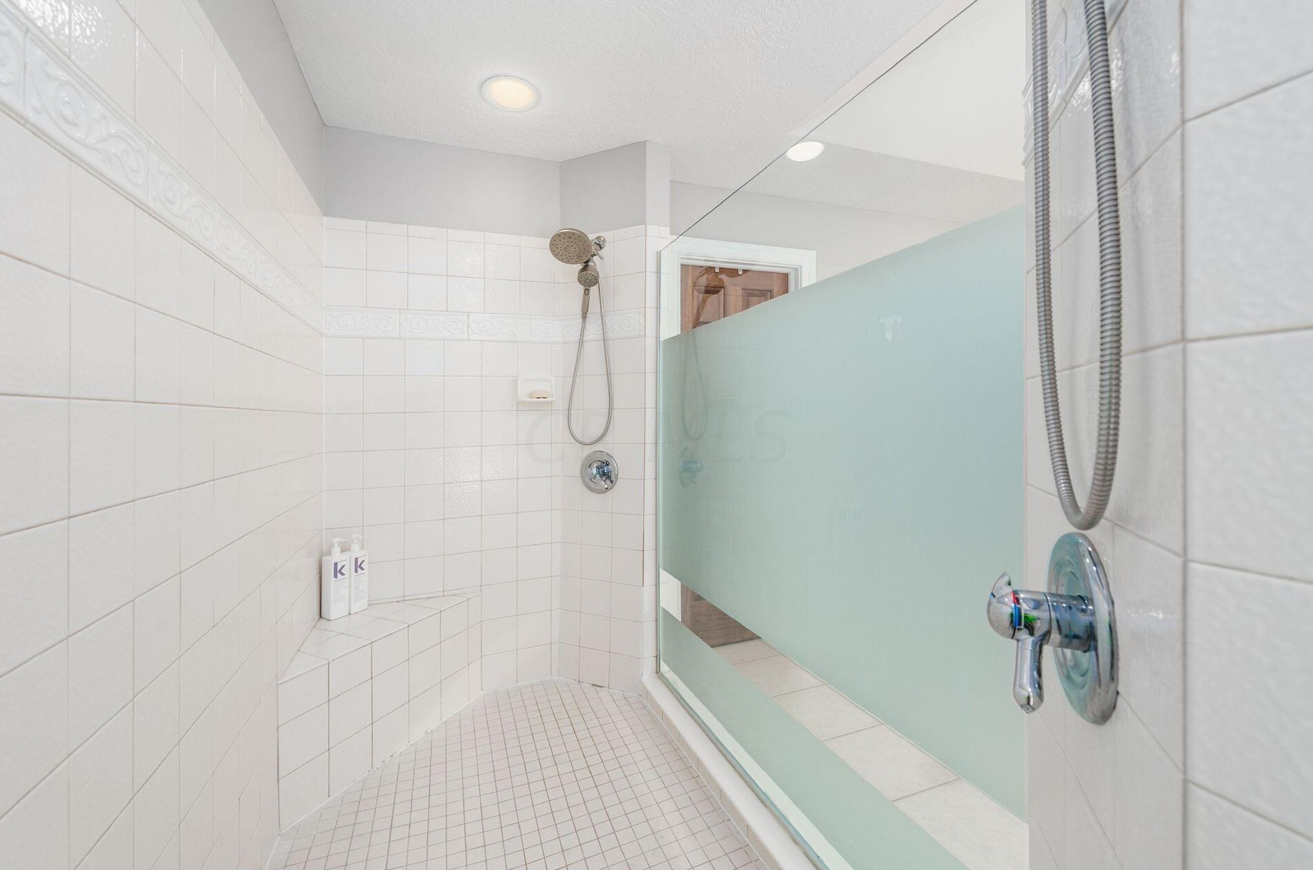 6209 Balmoral Dr, Dublin OH  43017-8595 exterior