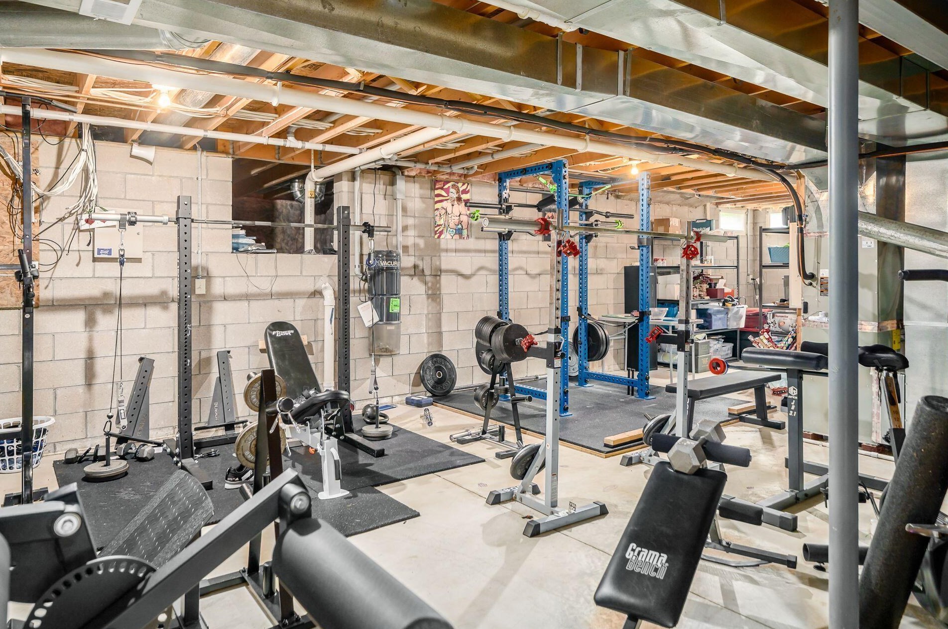 6209 Balmoral Dr, Dublin OH  43017-8595 exterior