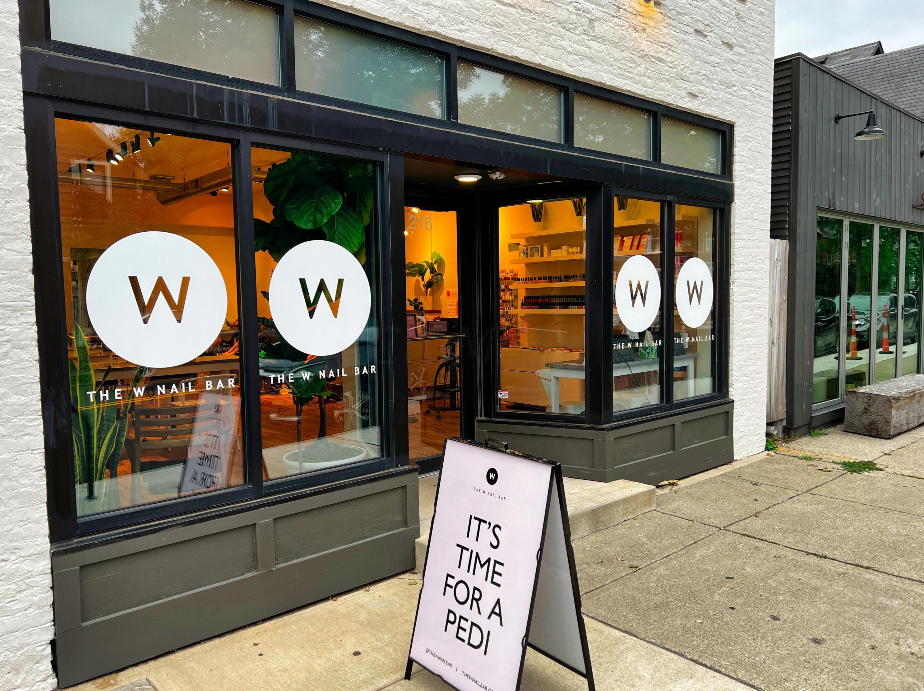 664 9 St, Columbus OH 43215-3972 exterior