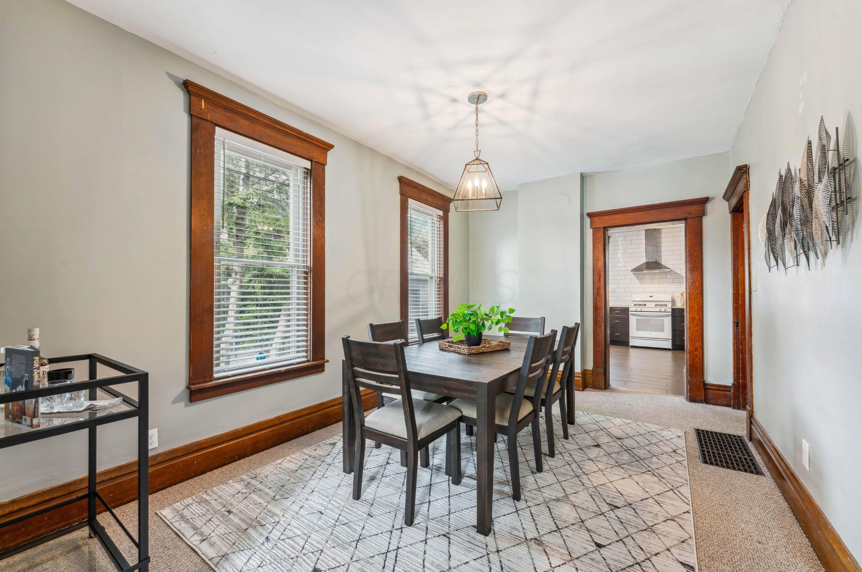 664 9 St, Columbus OH 43215-3972 exterior