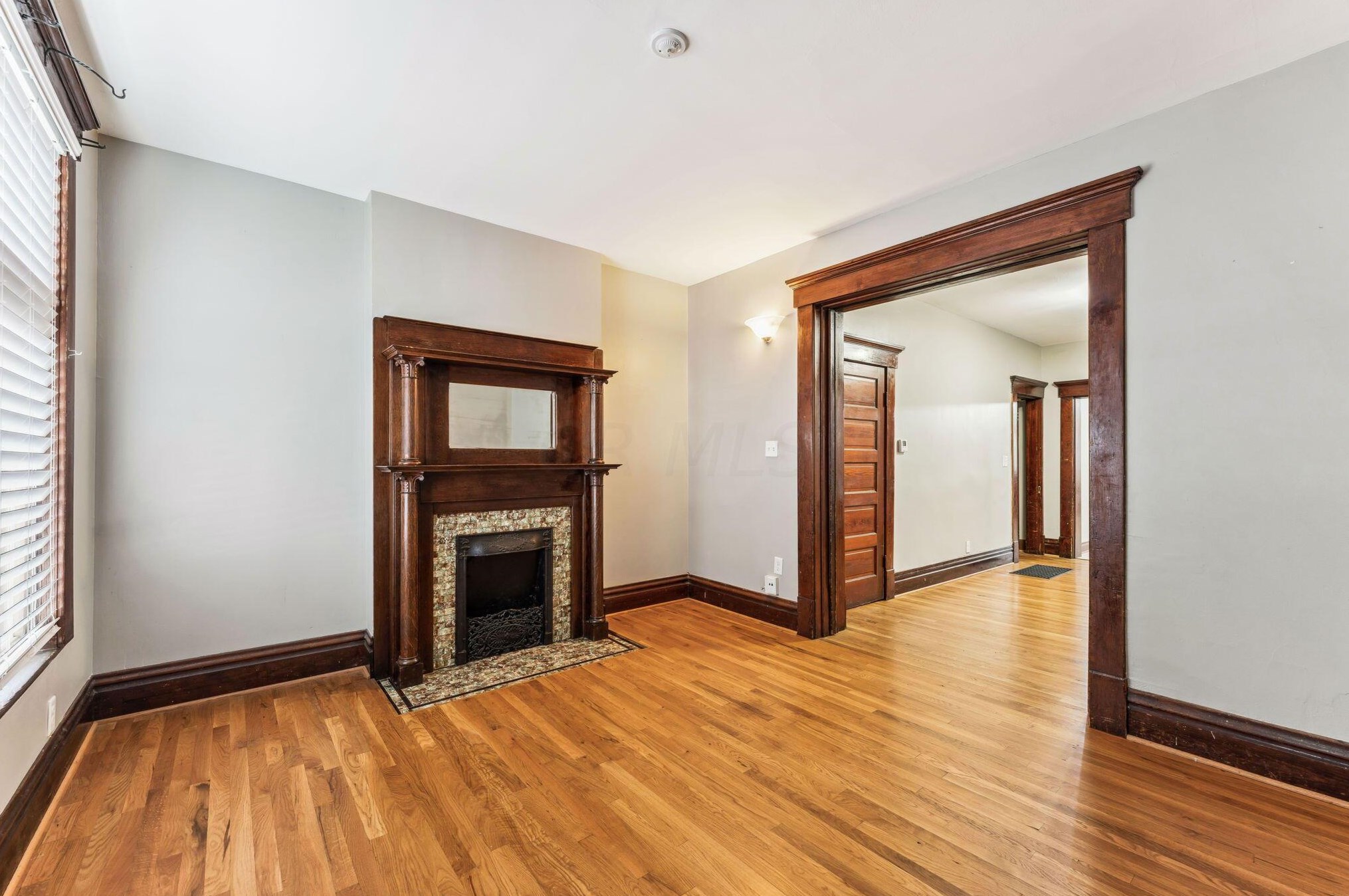 664 9 St, Columbus OH 43215-3972 exterior