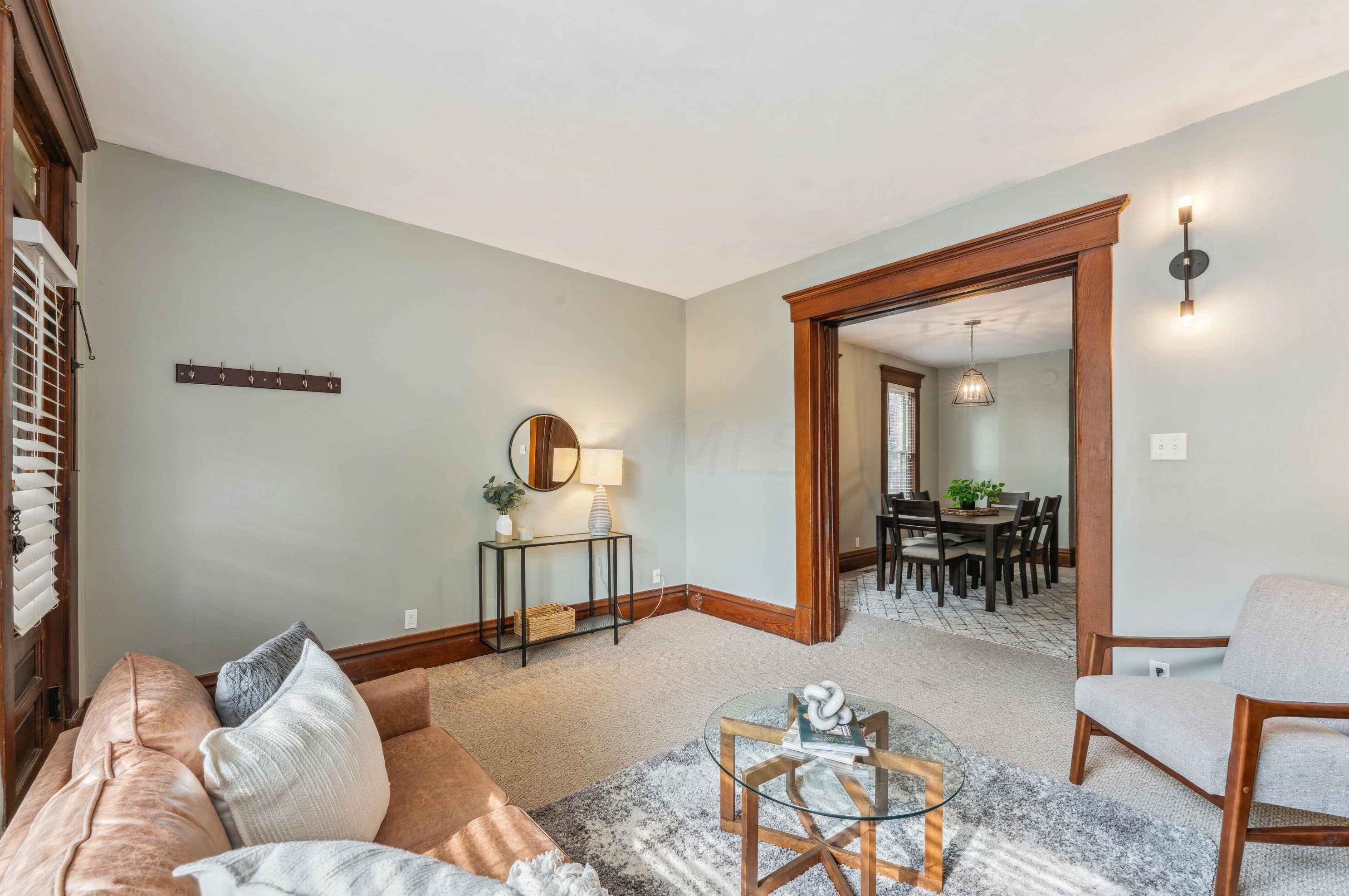 664 9 St, Columbus OH 43215-3972 exterior