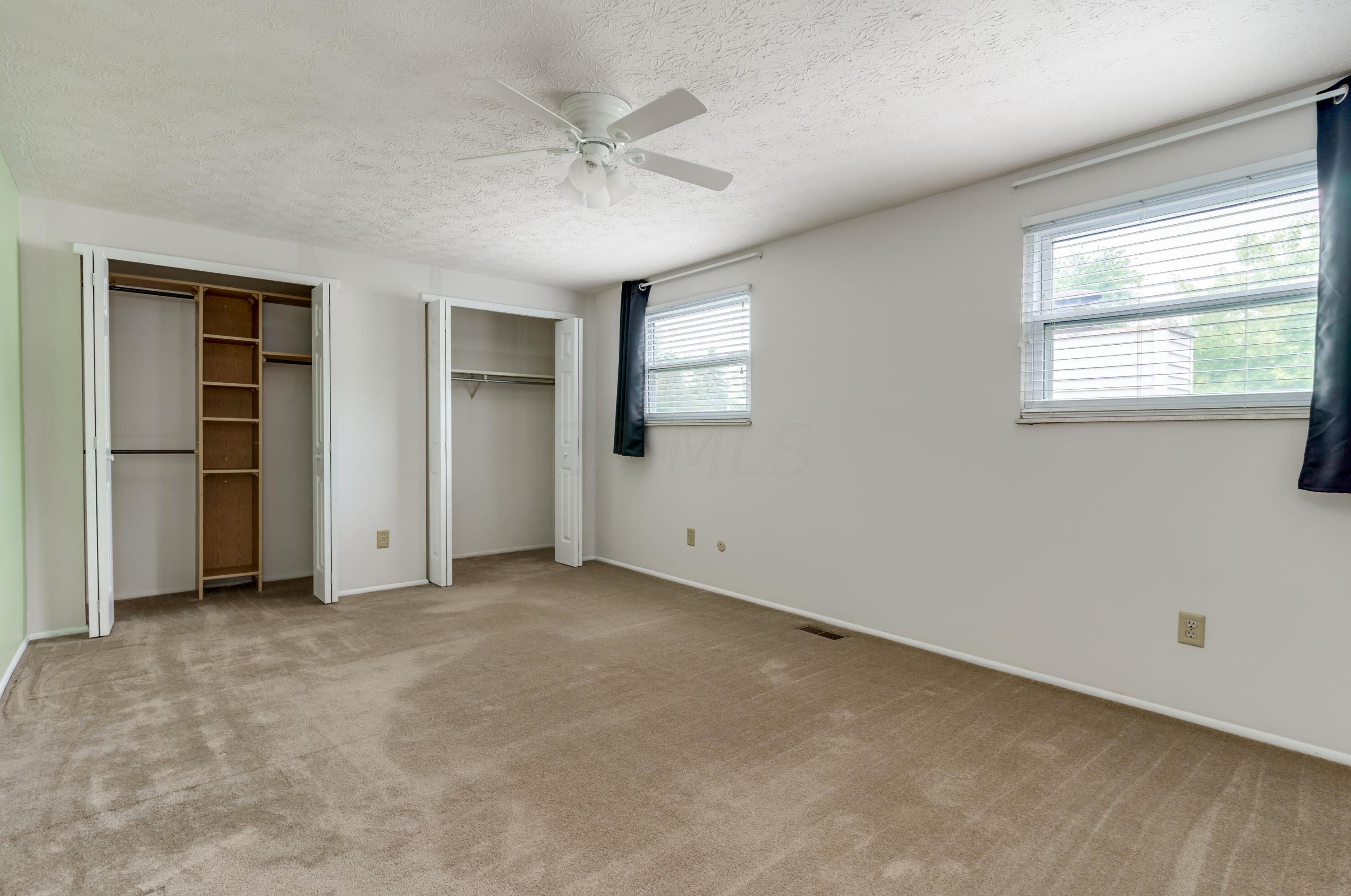 2076 Steffi Dr, Hilliard OH  43026-9432 exterior