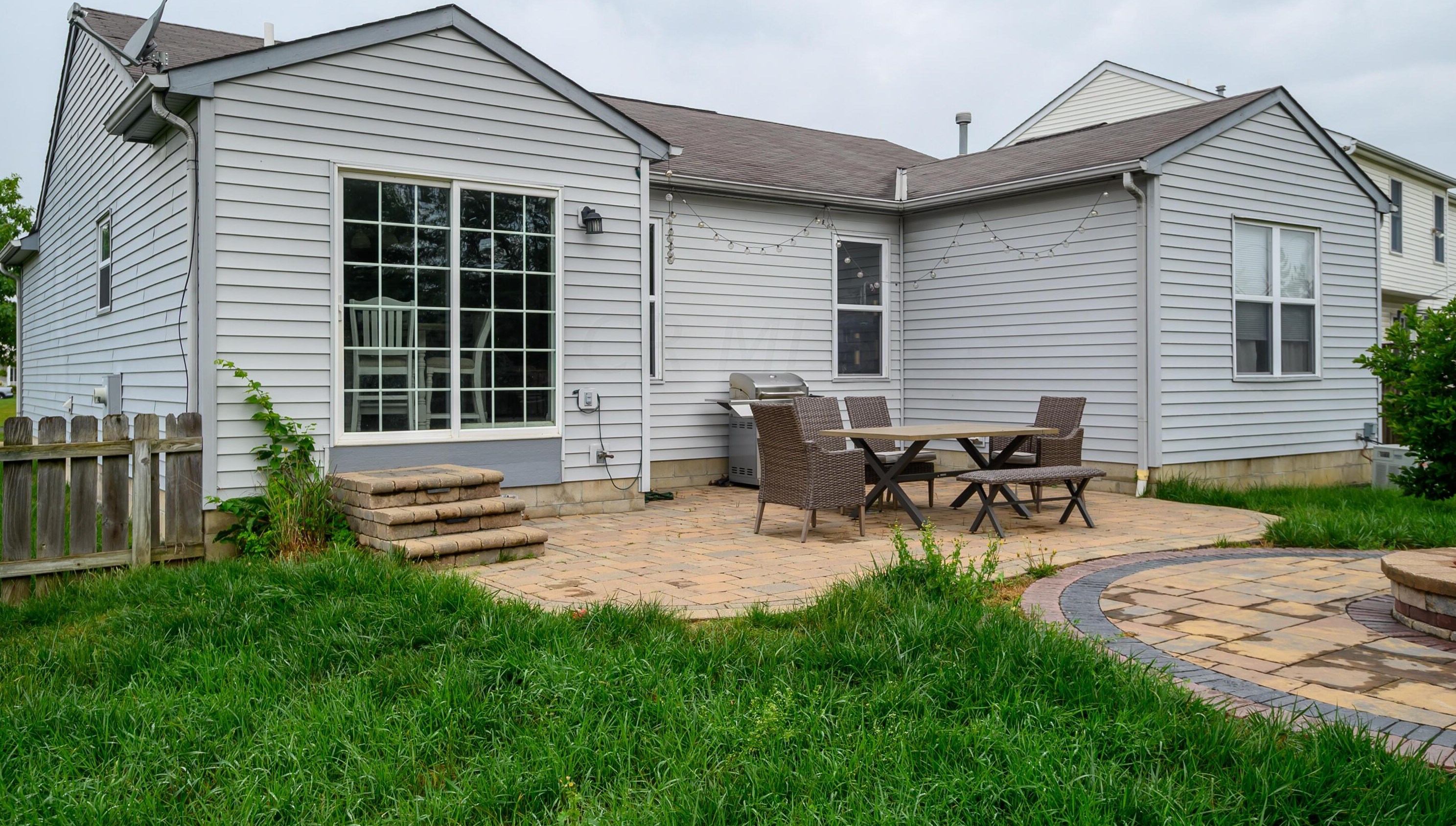 547 Carson Farms Blvd, Delaware OH  43015-2232 exterior