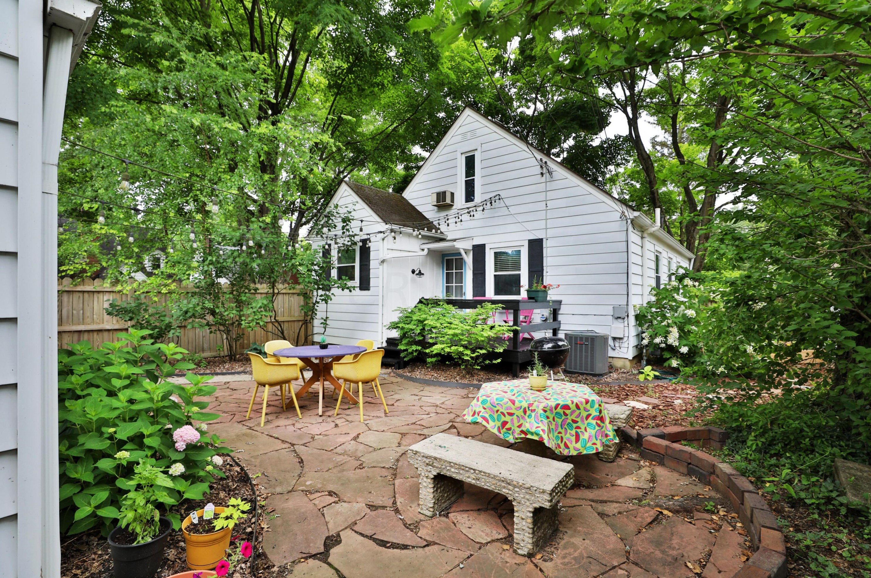 4560 Stewart Pl, Columbus OH  43214-2531 exterior