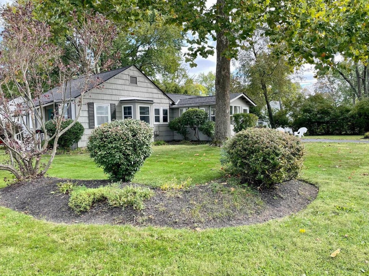 417 Selby Blvd, Columbus OH  43085-3721 exterior