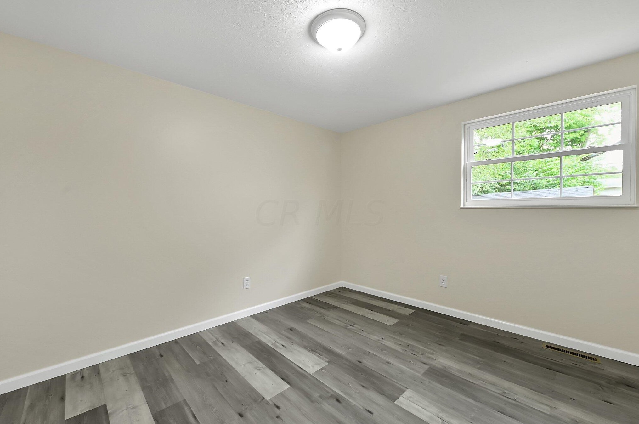 1890 Zettler Rd, Columbus OH  43227-3457 exterior