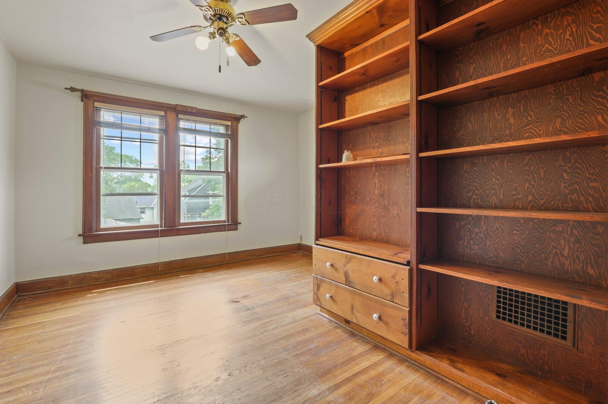 1051 Virginia Ave, Columbus OH 43212-3565 exterior