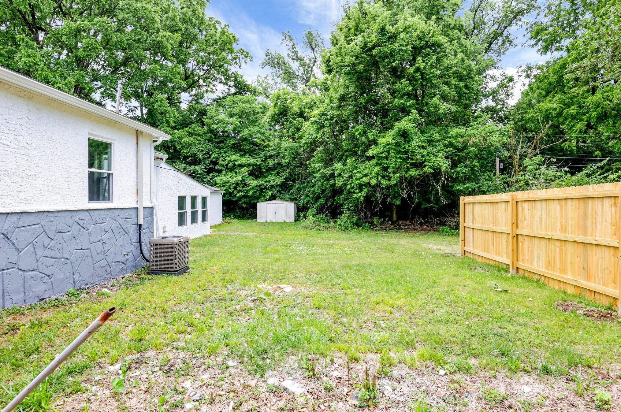 511 Kanawha Ave, Columbus OH 43214-1207 exterior