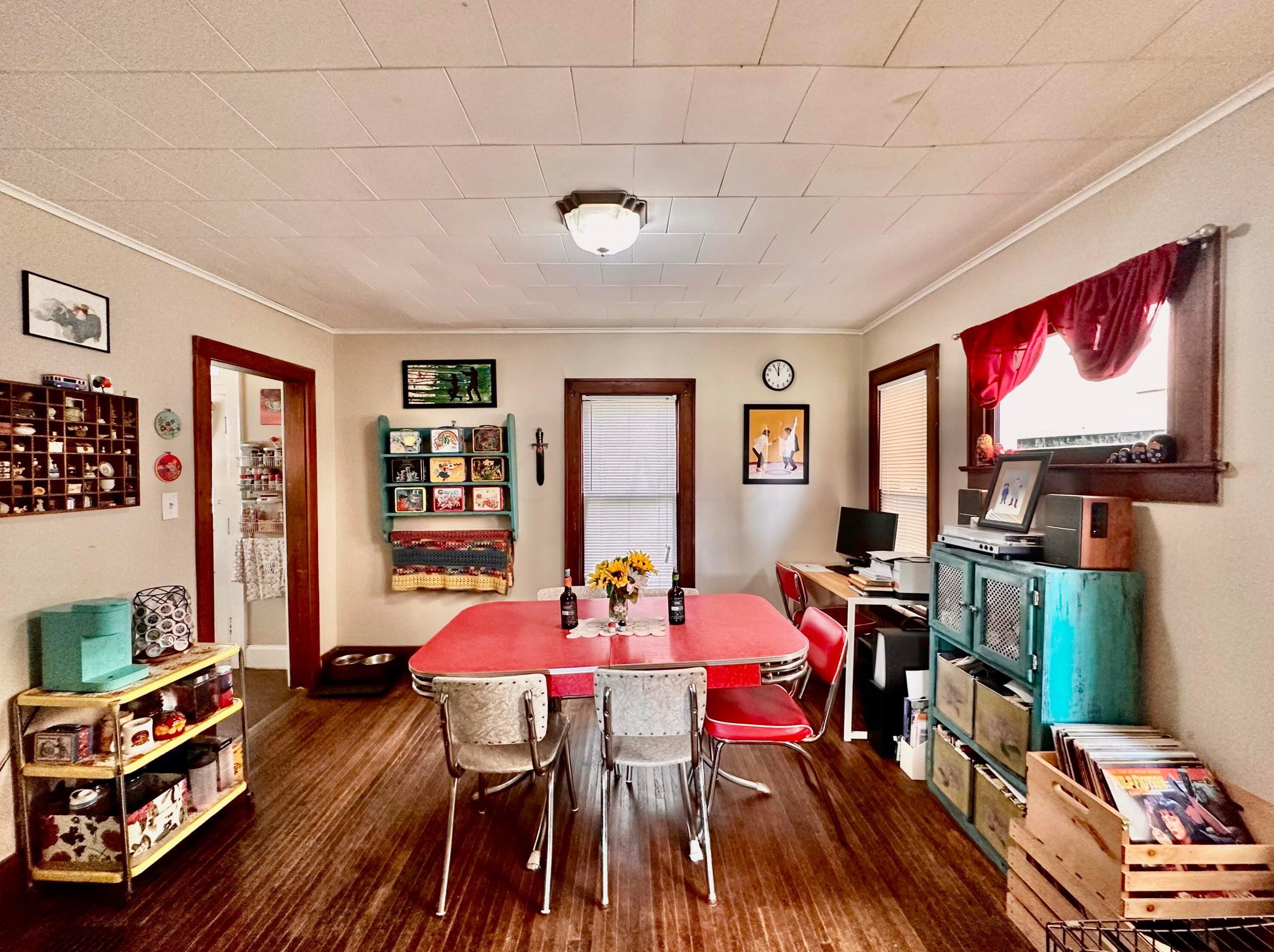 482 Alden Ave, Columbus OH 43201-1396 exterior