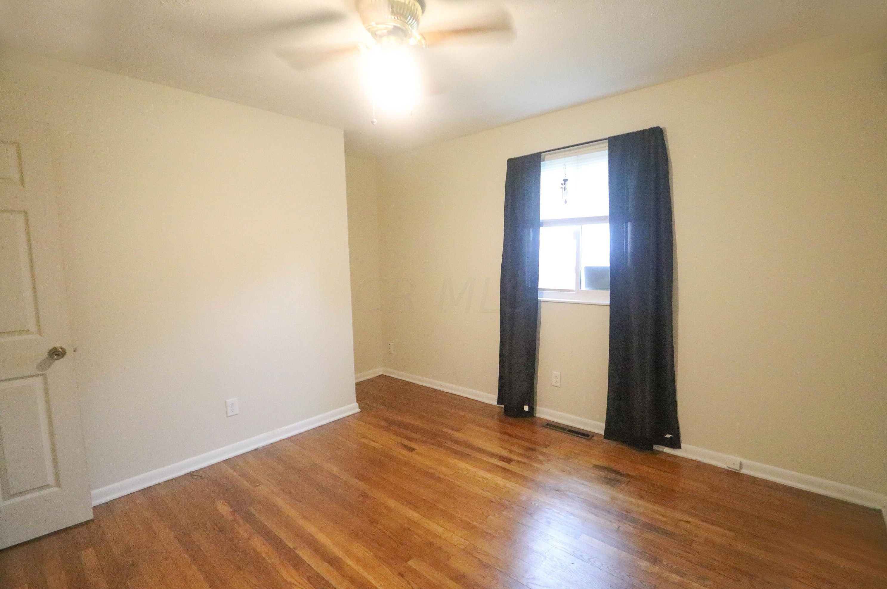 825 Higbee Dr, Columbus OH 43207 exterior