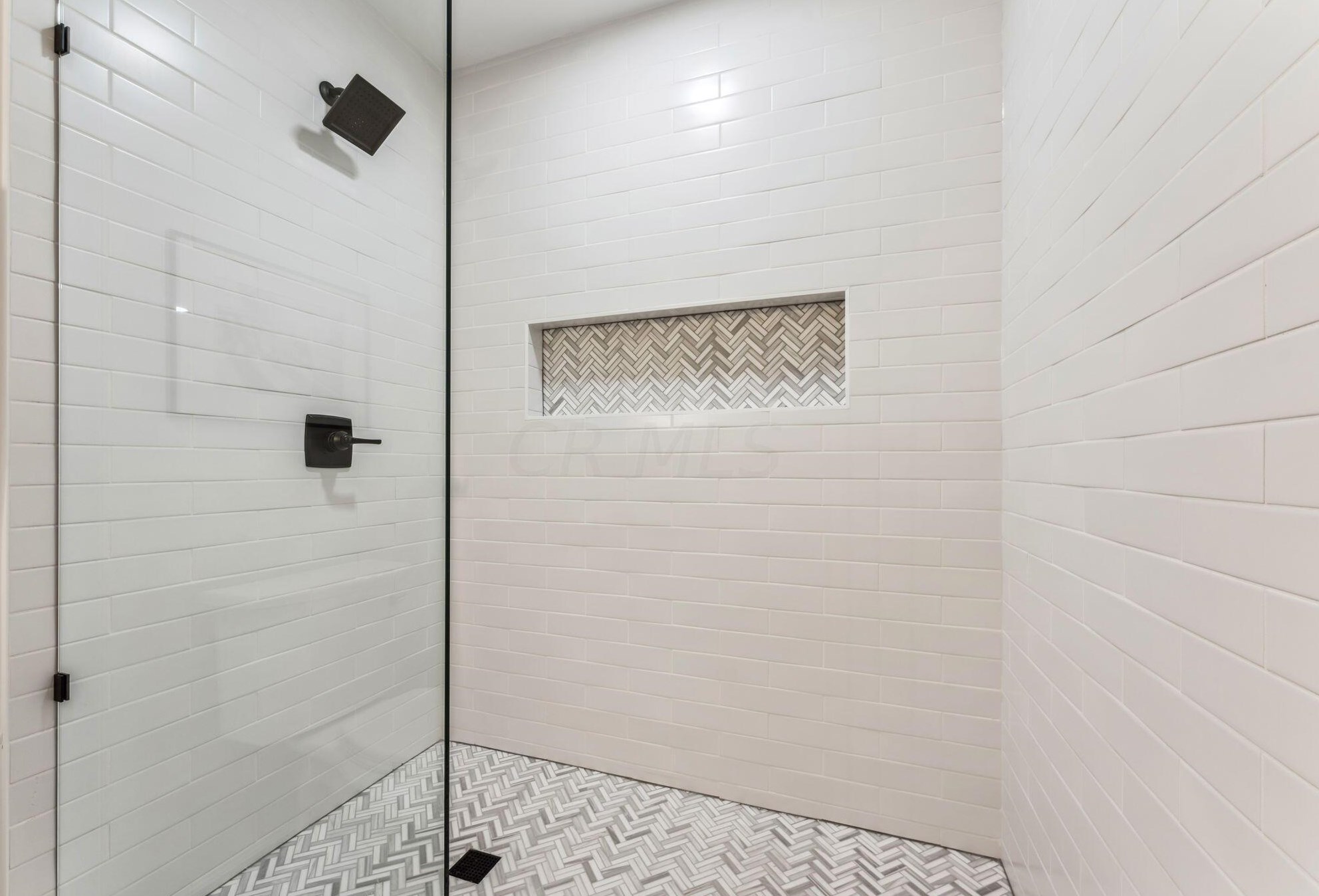 2781 Edgewood Rd, Columbus OH 43220-4517 exterior