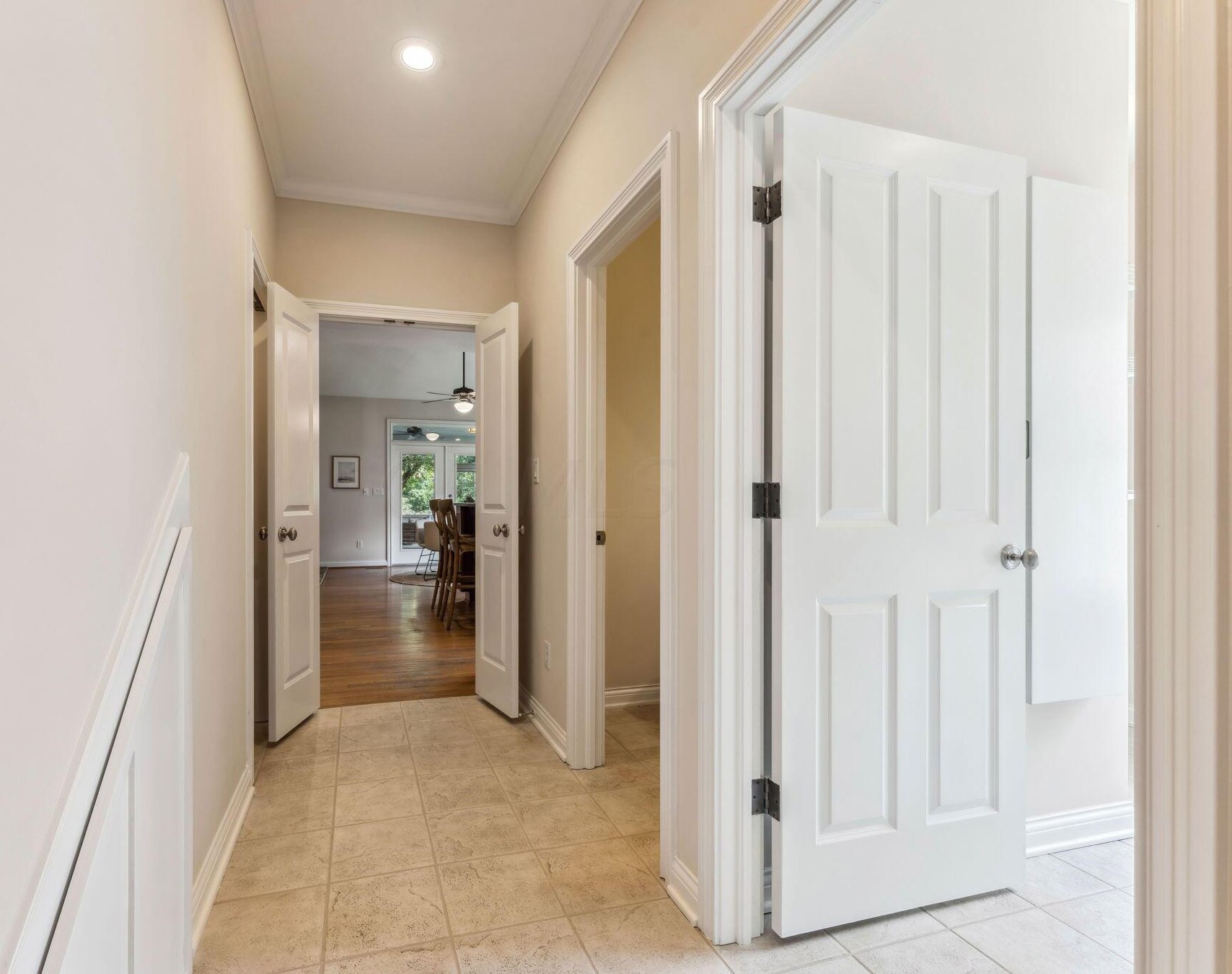 2781 Edgewood Rd, Columbus OH 43220-4517 exterior