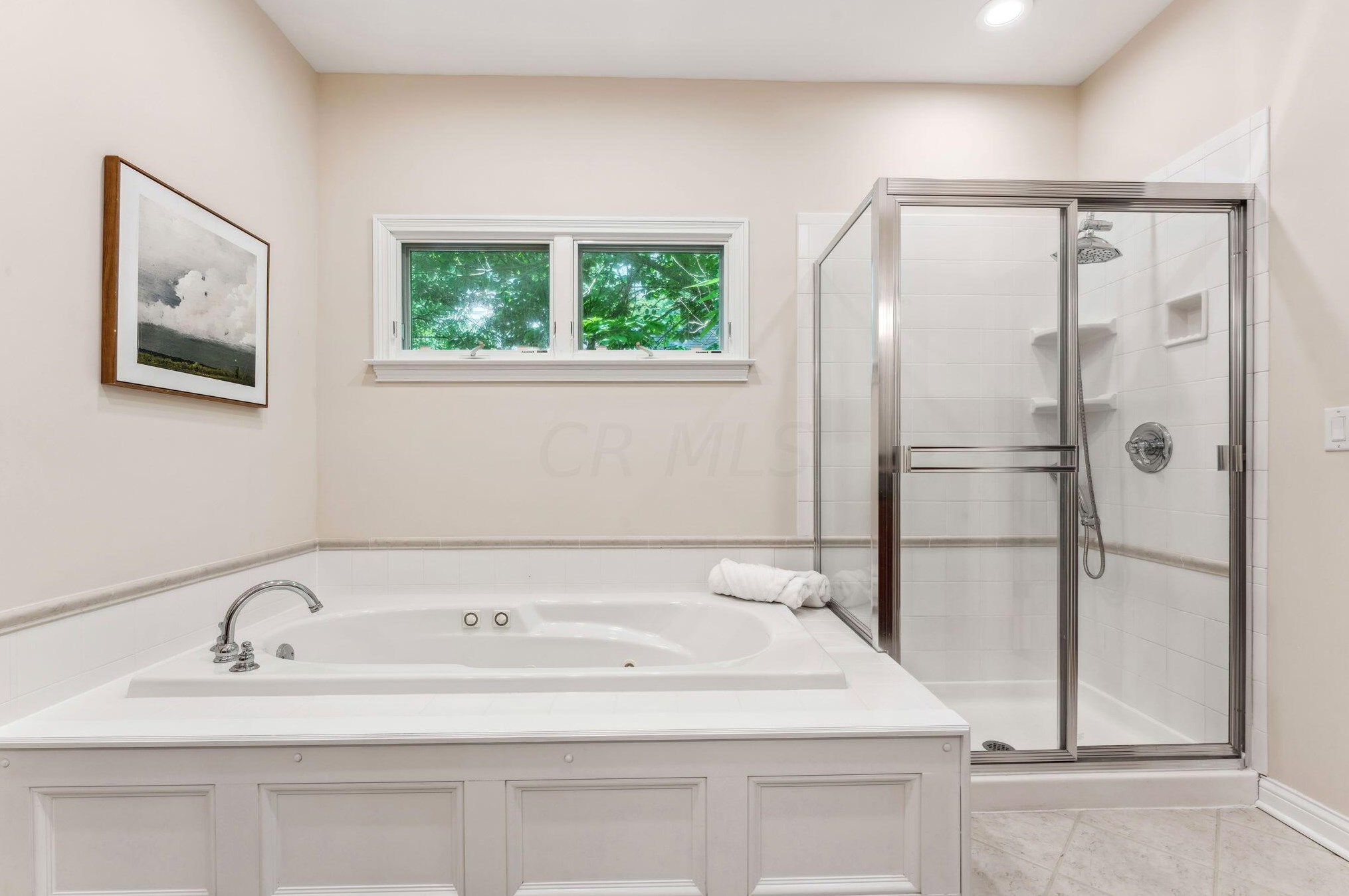 2781 Edgewood Rd, Columbus OH 43220-4517 exterior