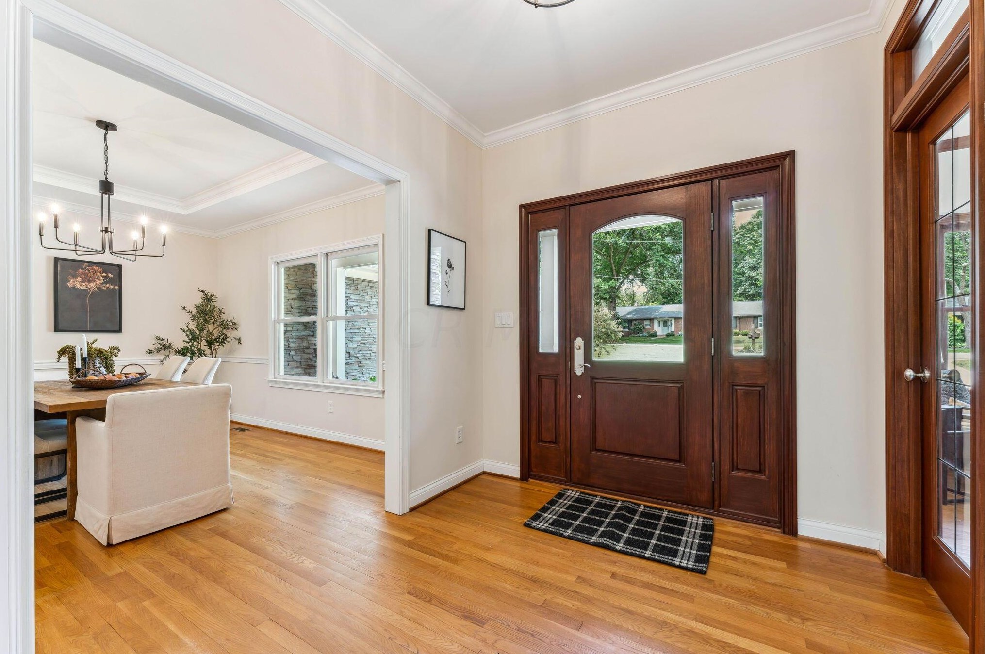 2781 Edgewood Rd, Columbus OH 43220-4517 exterior