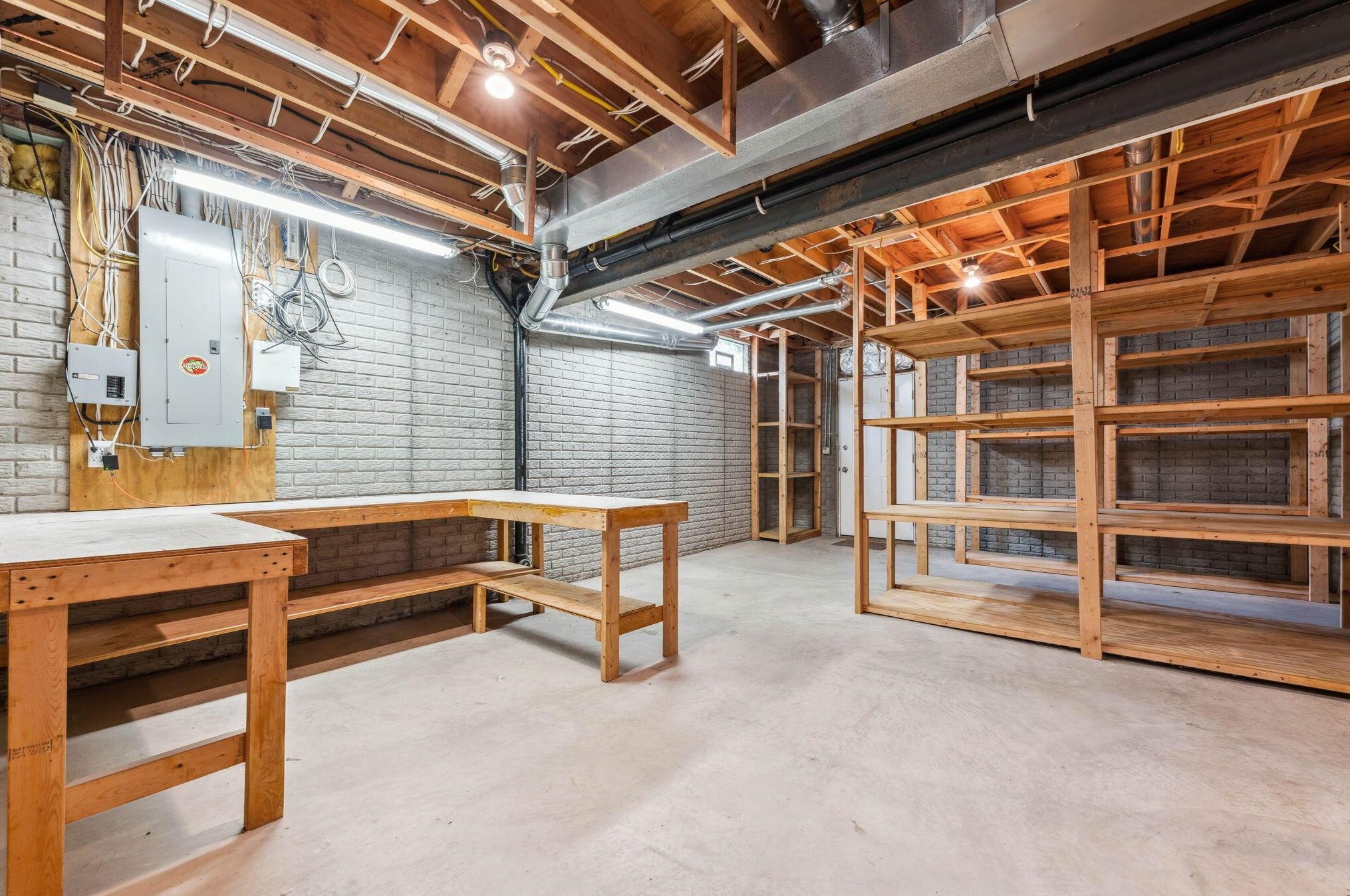 2781 Edgewood Rd, Columbus OH 43220-4517 exterior