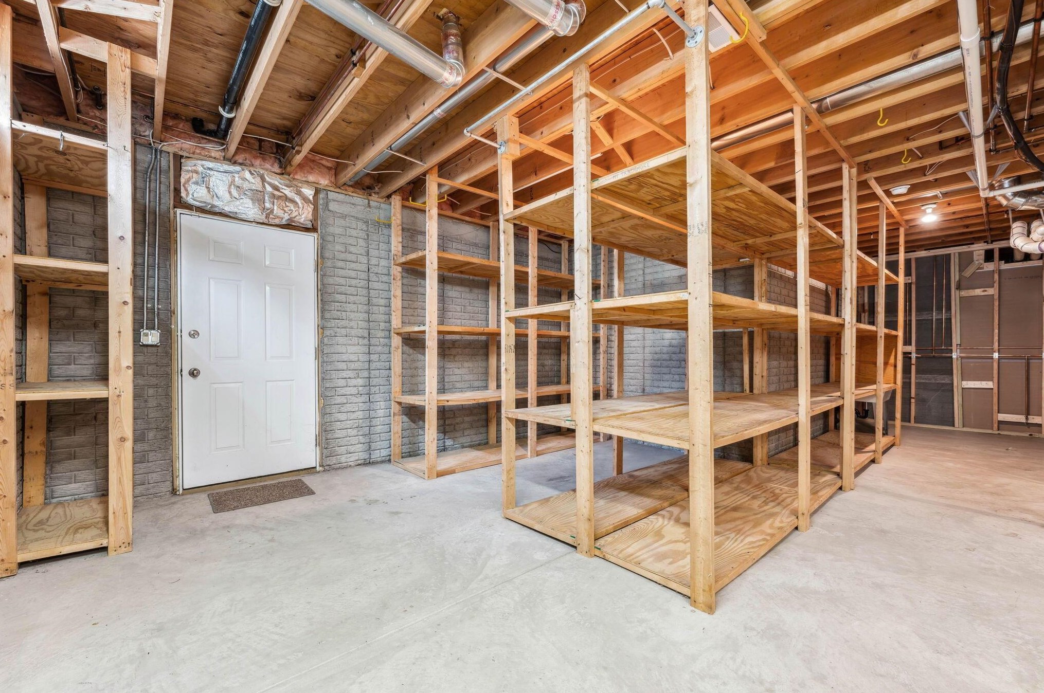 2781 Edgewood Rd, Columbus OH 43220-4517 exterior